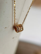 Oriana barrel necklace