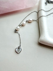 Amora necklace