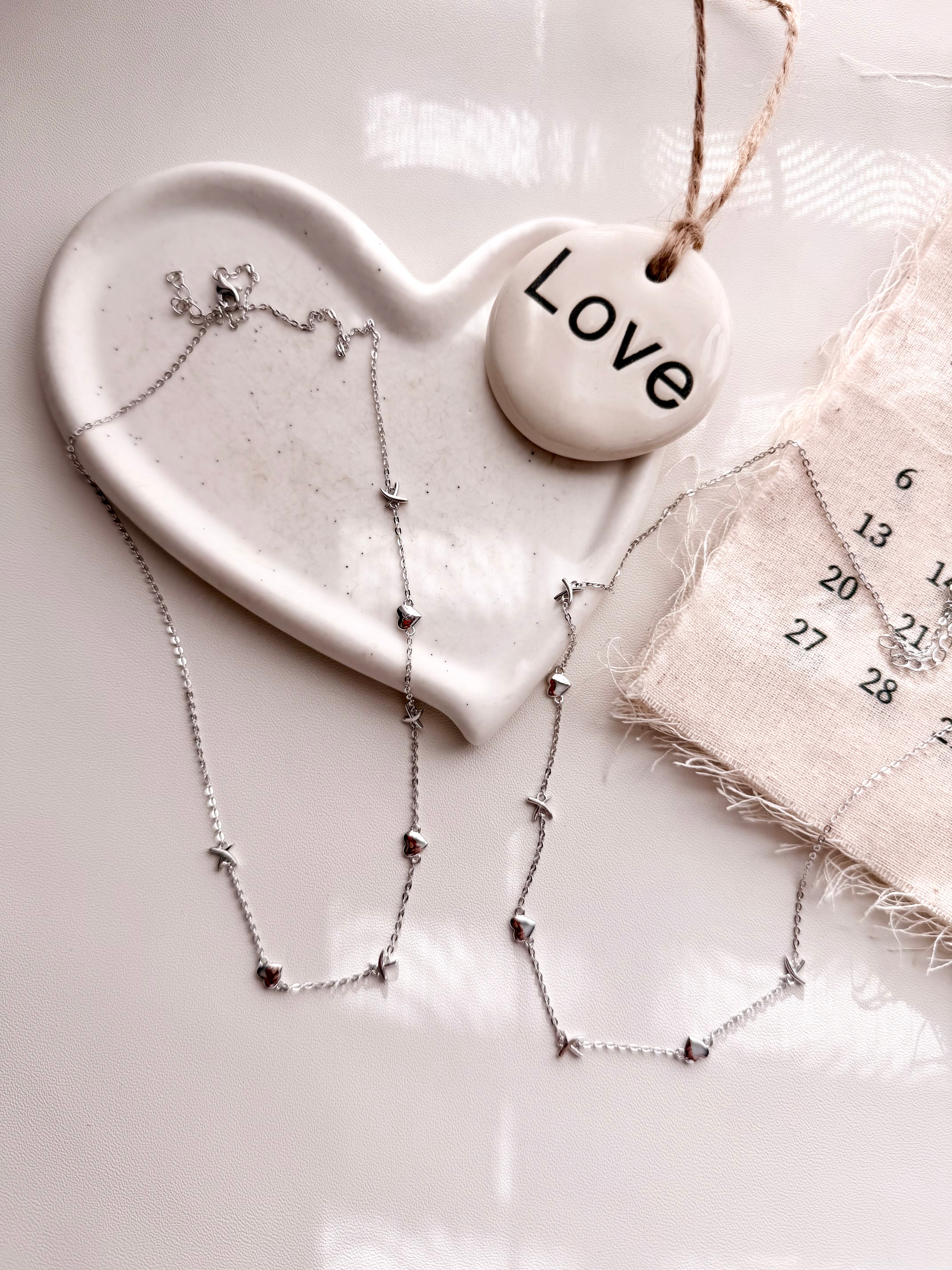 Mireya necklace