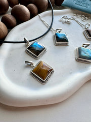 Dalia necklace