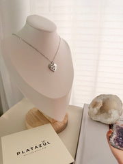 Lola necklace
