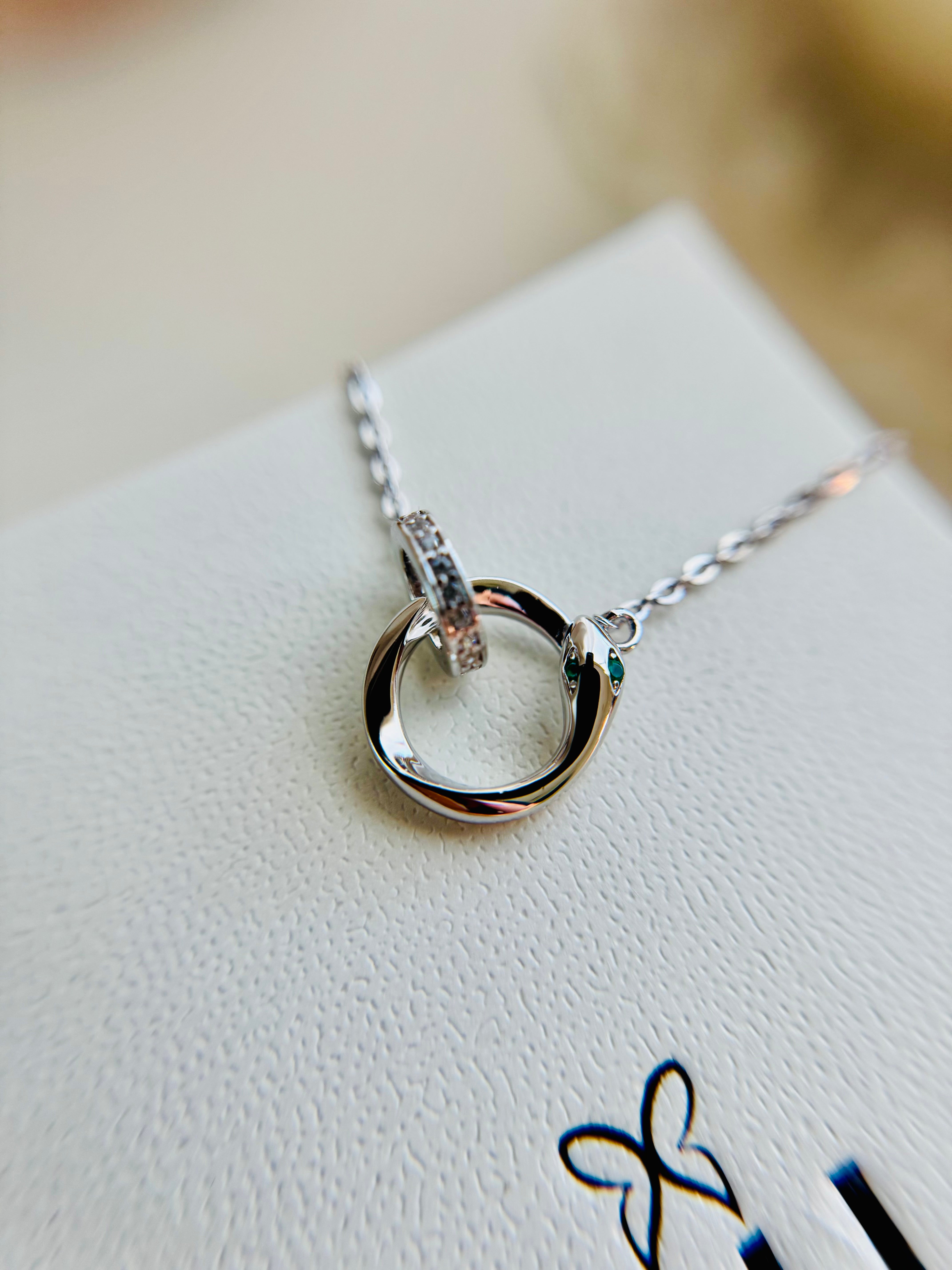 Dina necklace