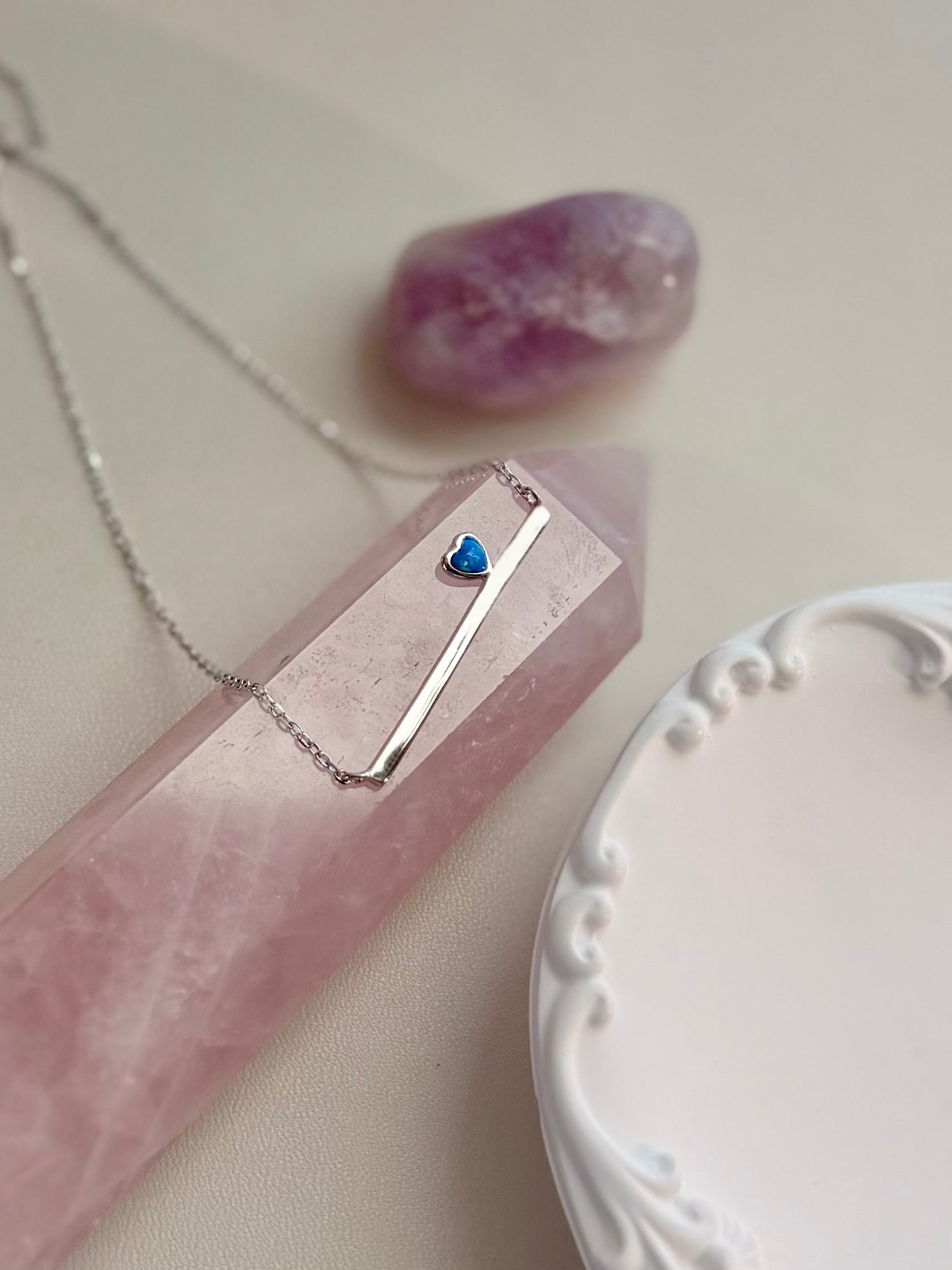 Iris necklace