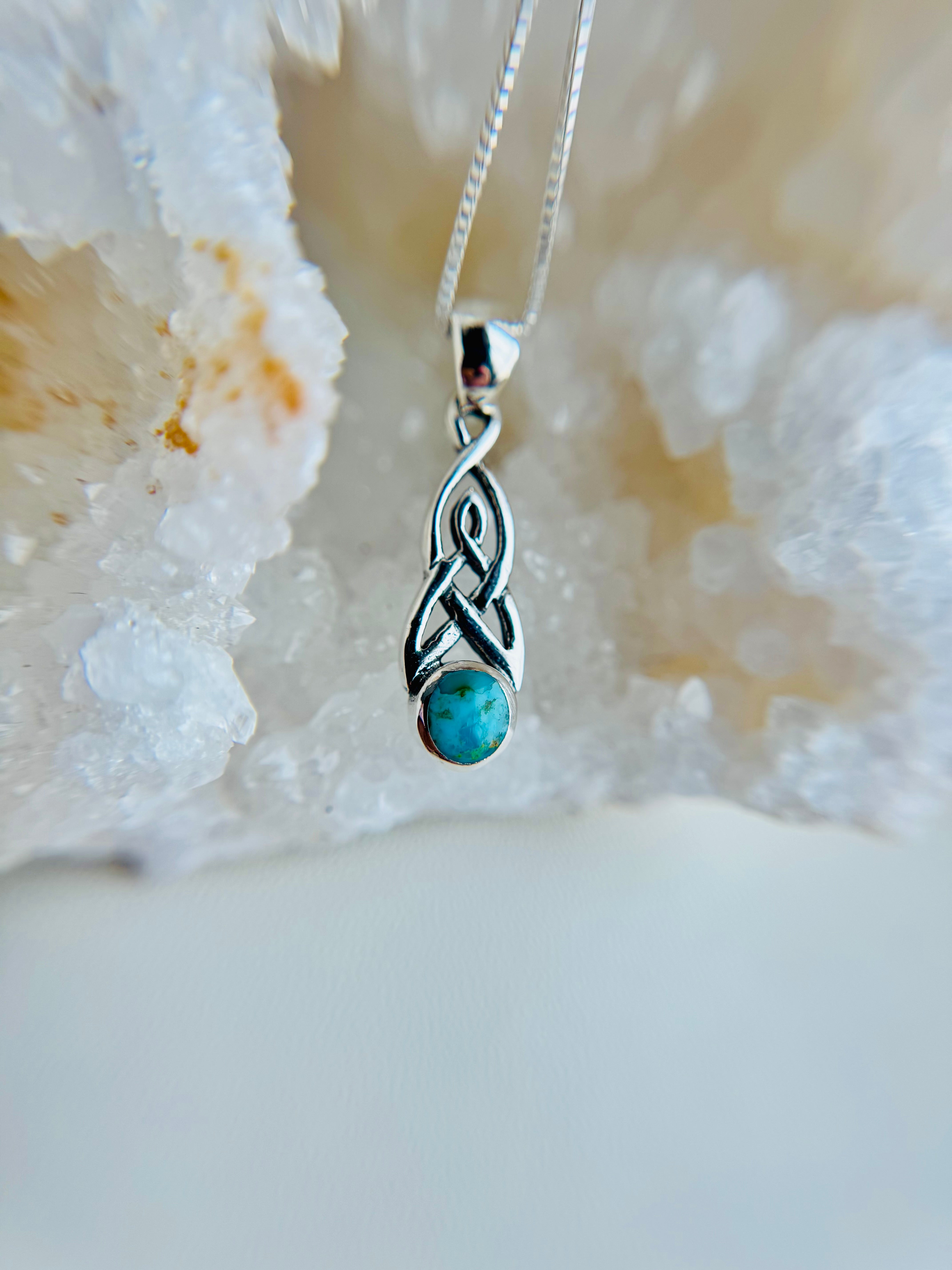 Layla necklace