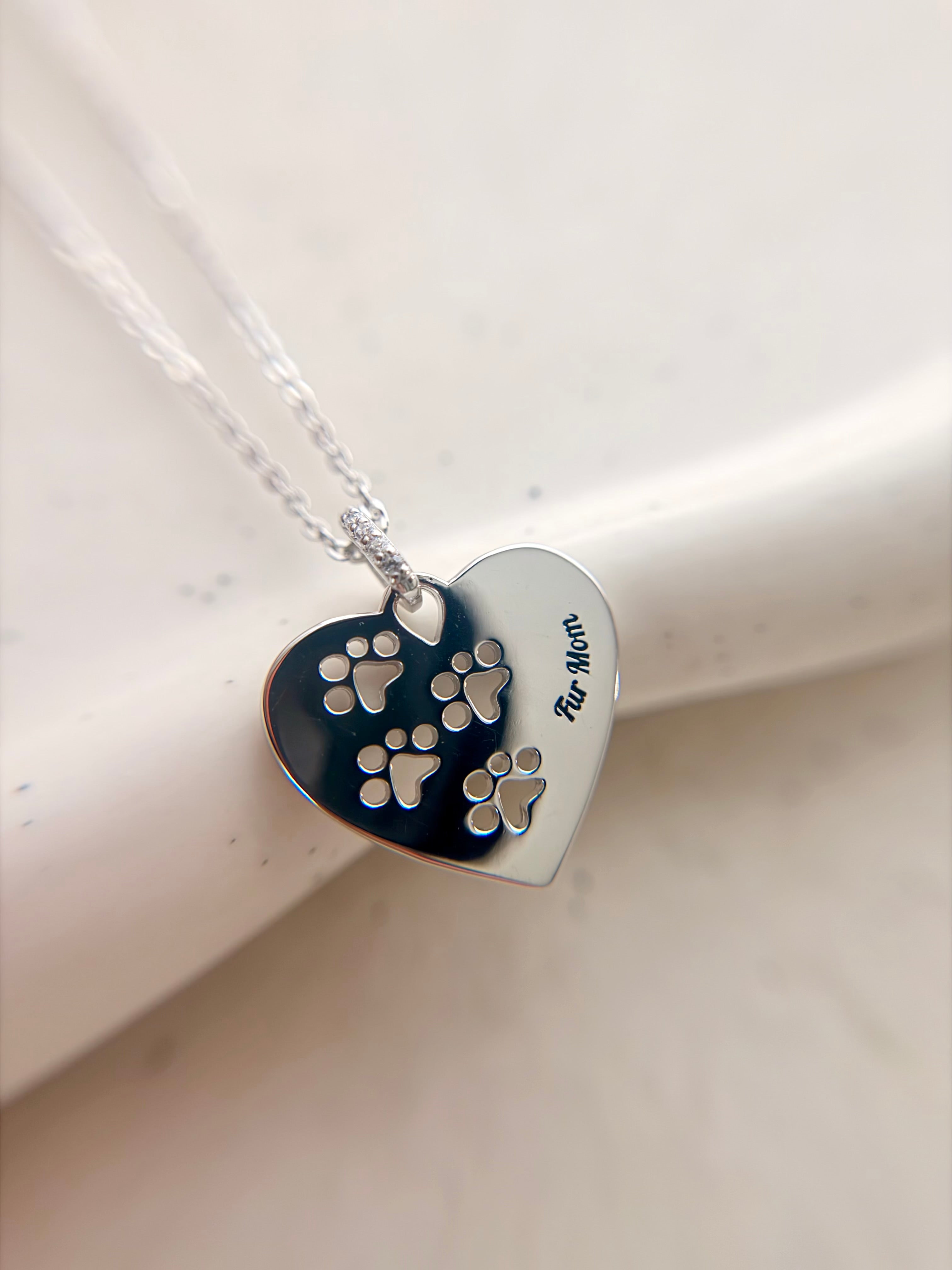 Lola necklace