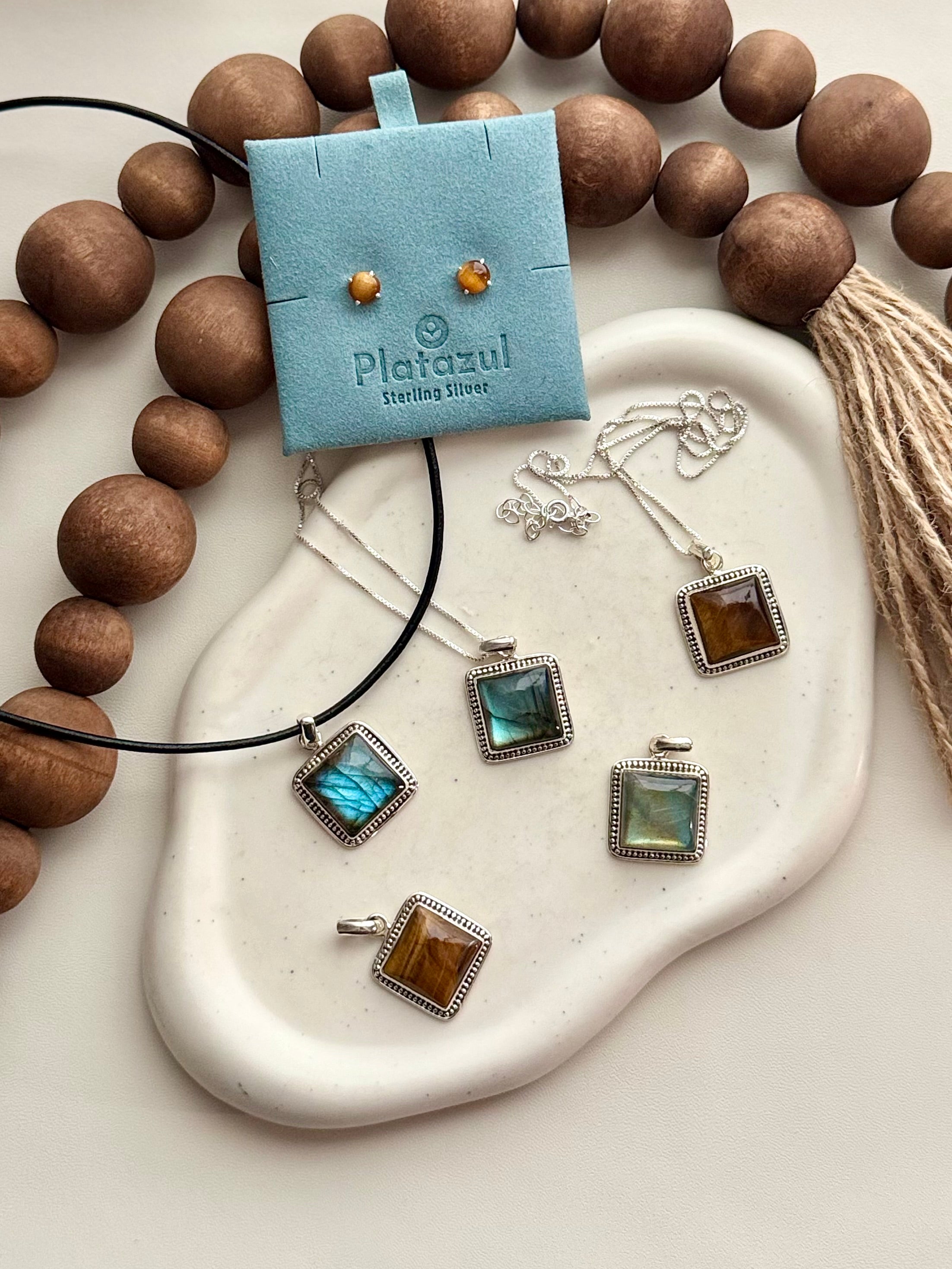 Dalia necklace
