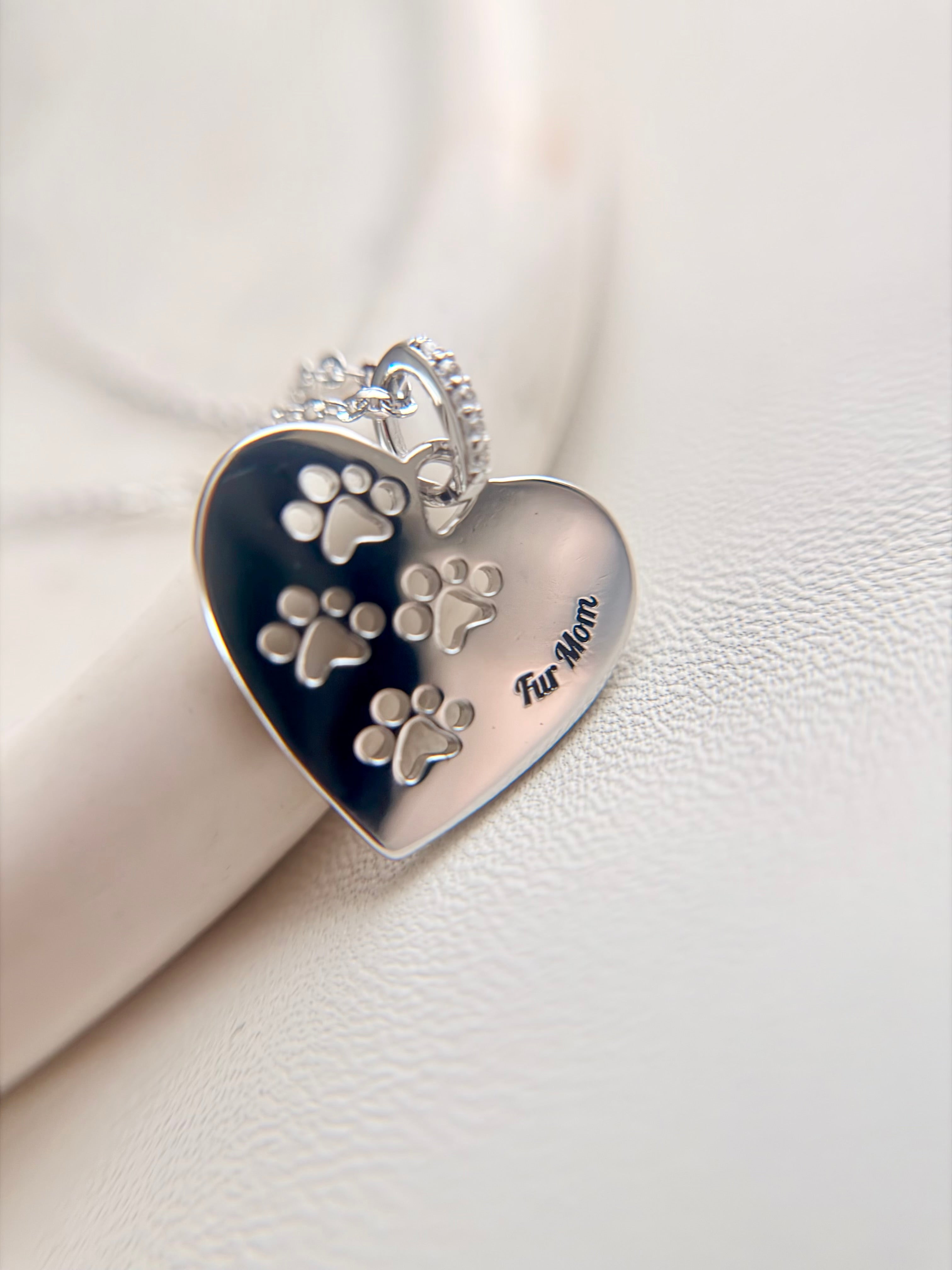 Lola necklace