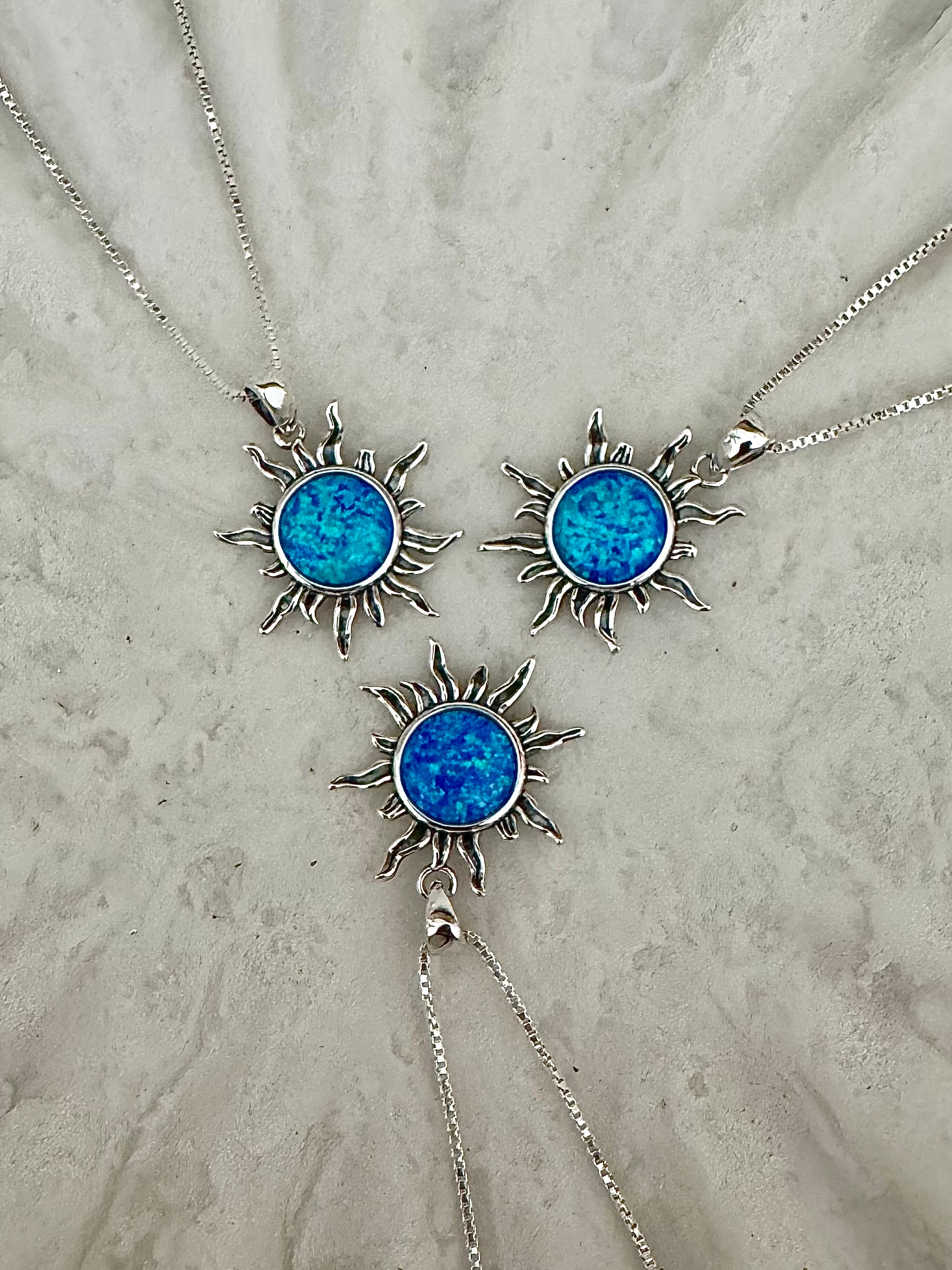 Solana necklace