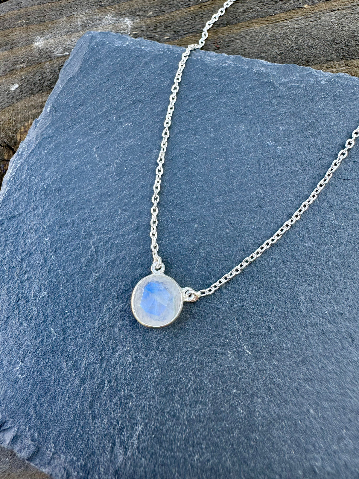 Healing Stone Necklace | Brisa Necklace | Platazul