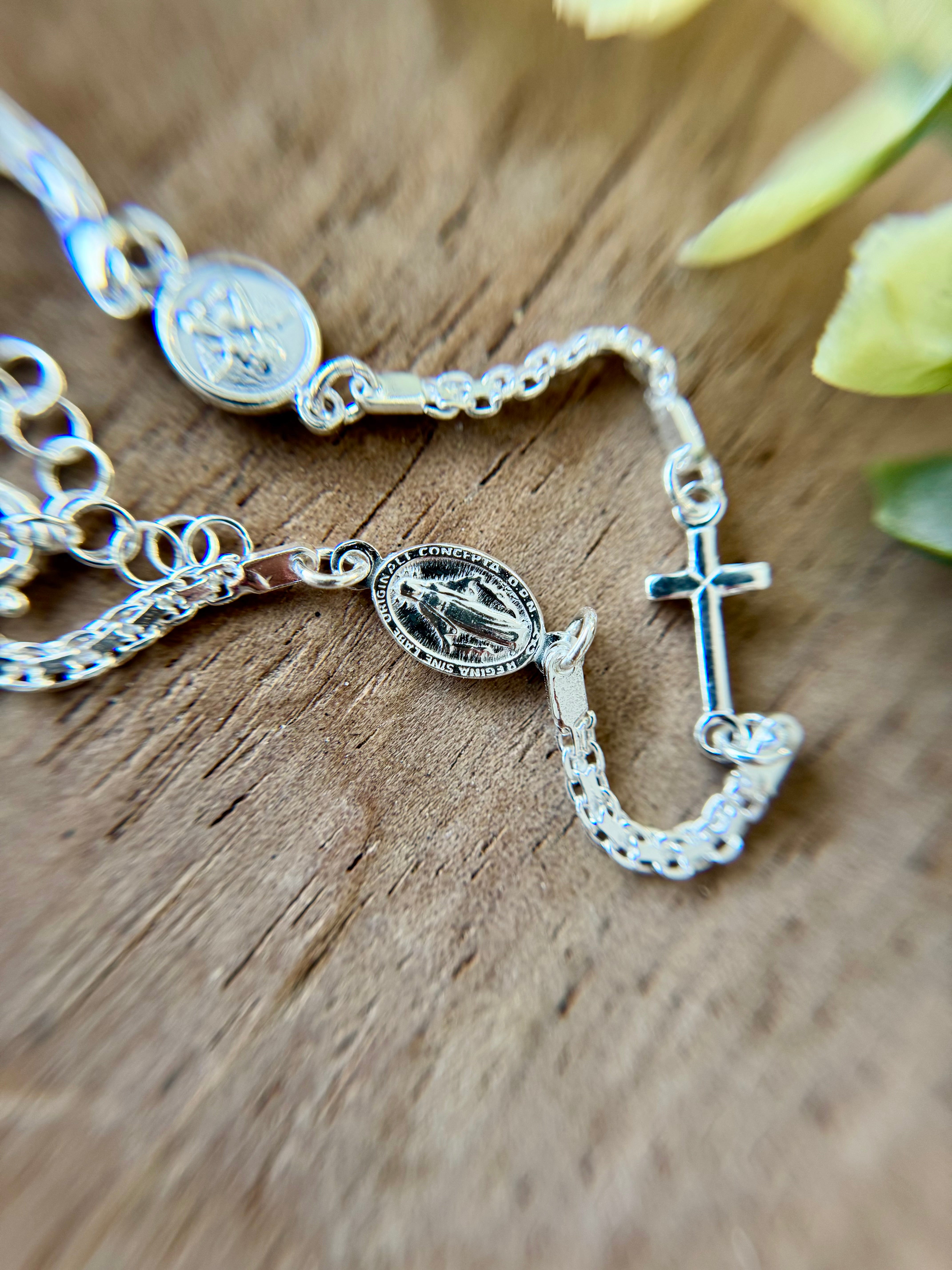 Mary bracelet