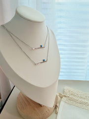 Iris necklace