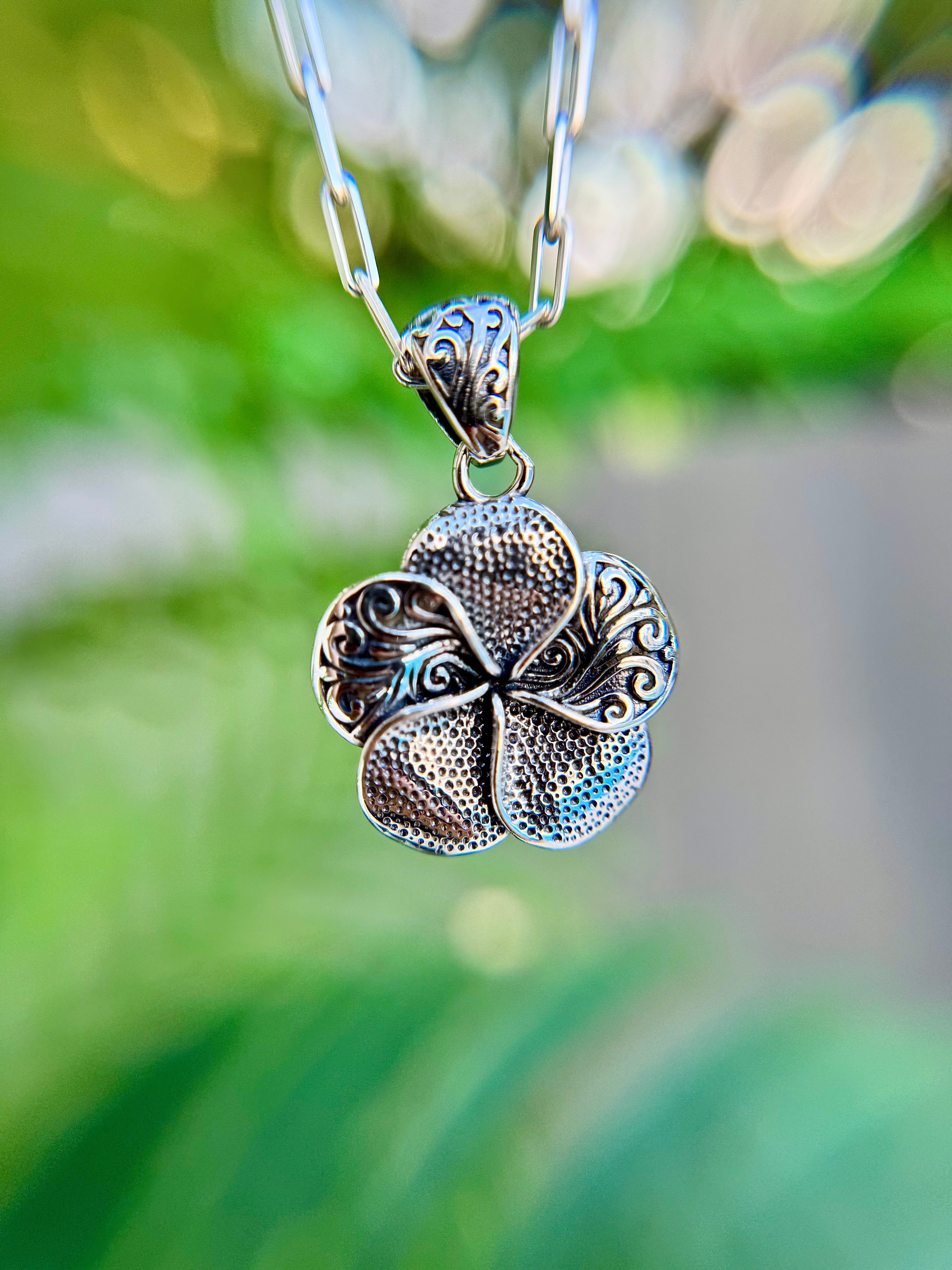 Florina necklace