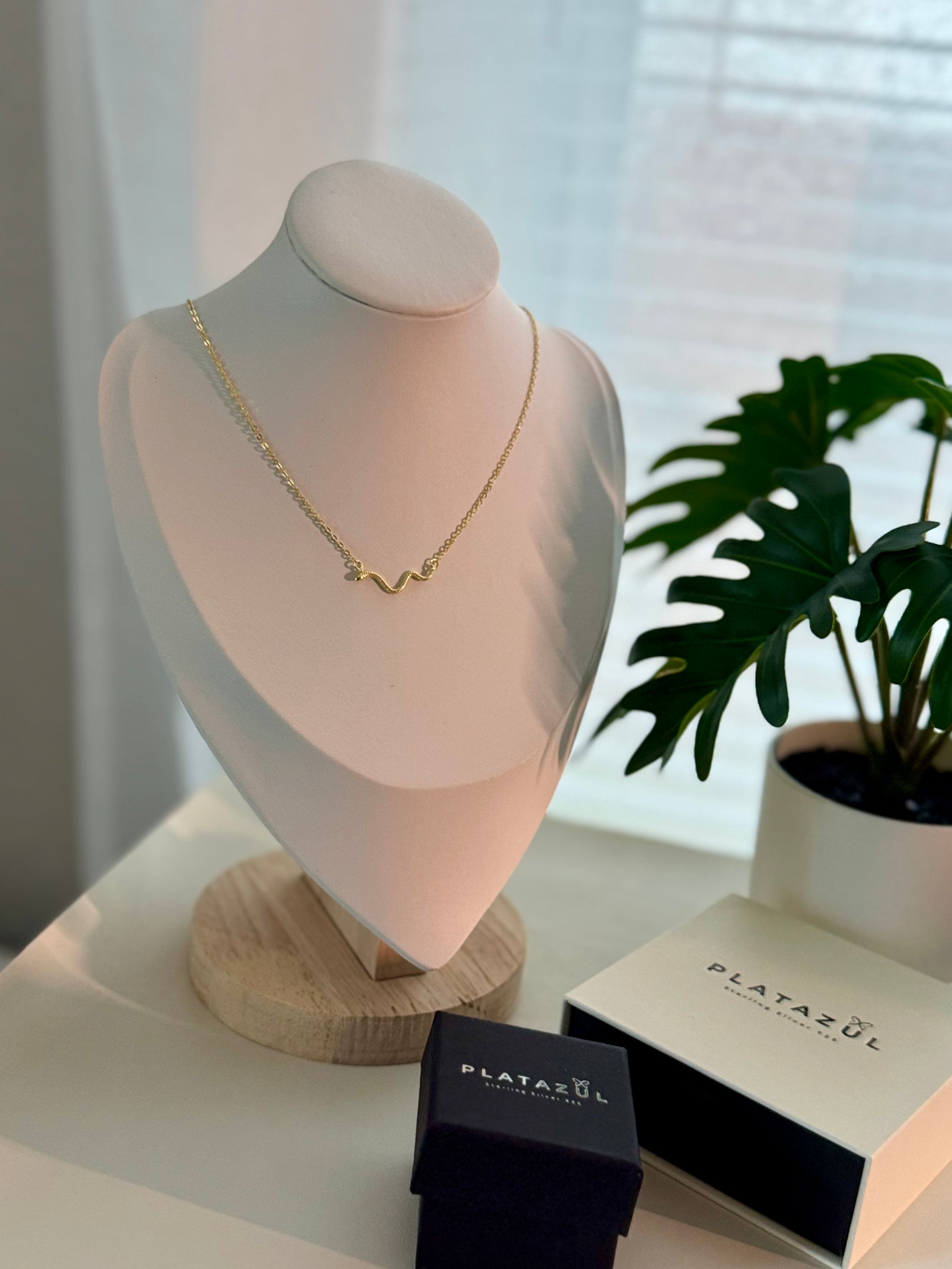 Renata necklace