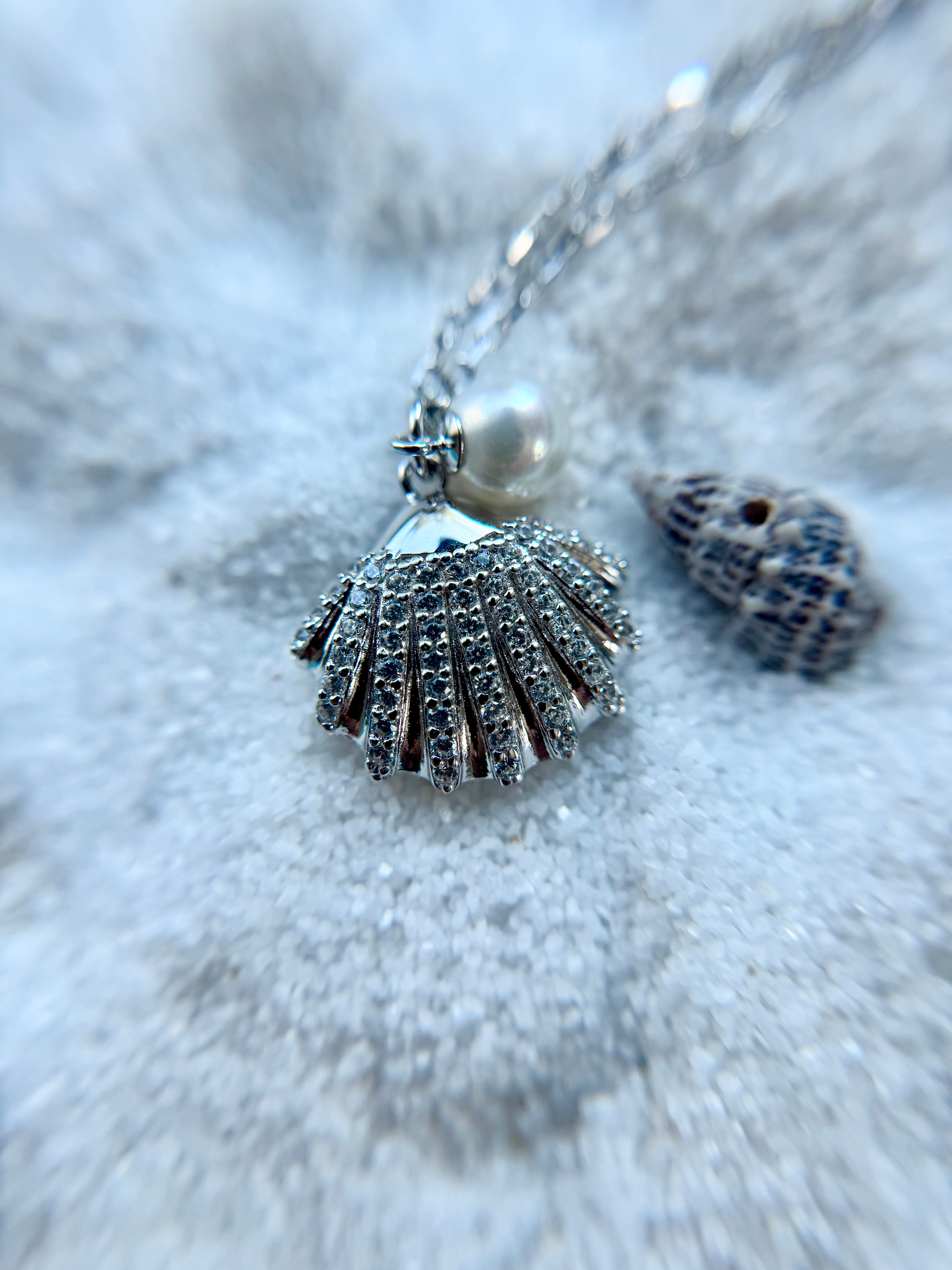 Isla necklace