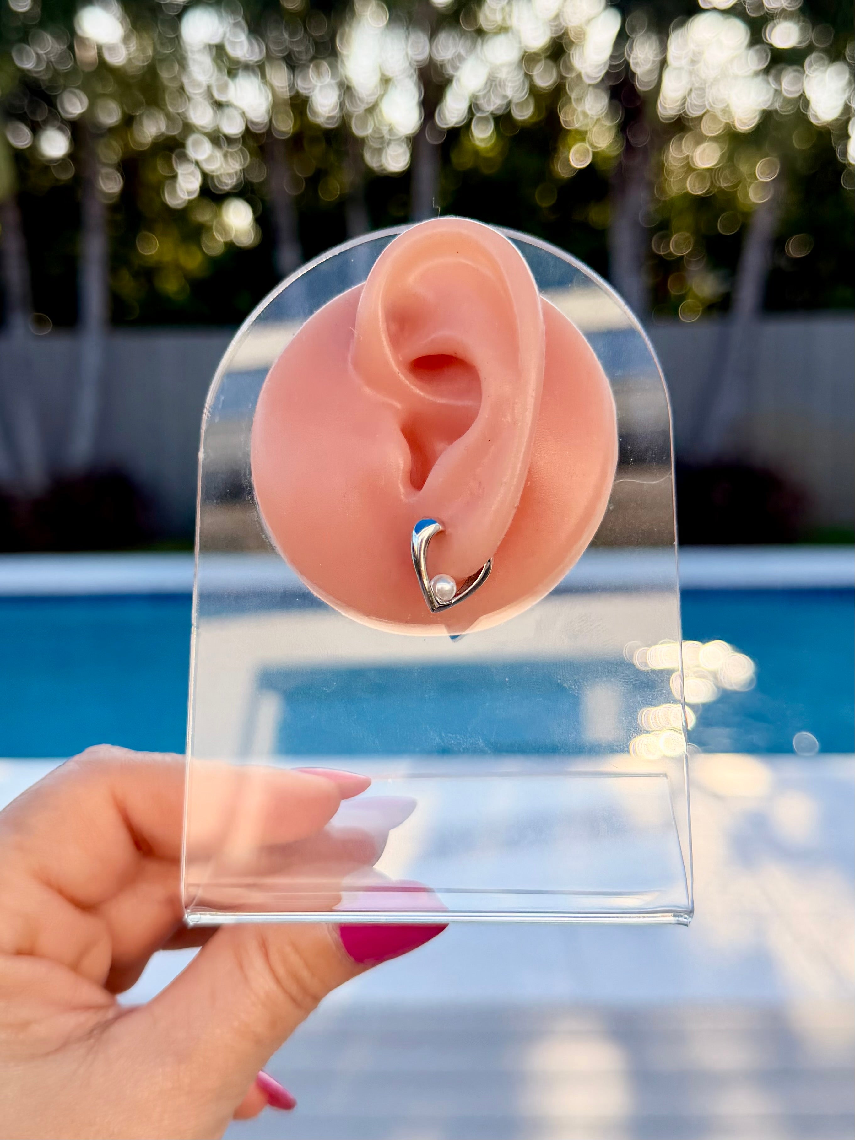Ema hoops