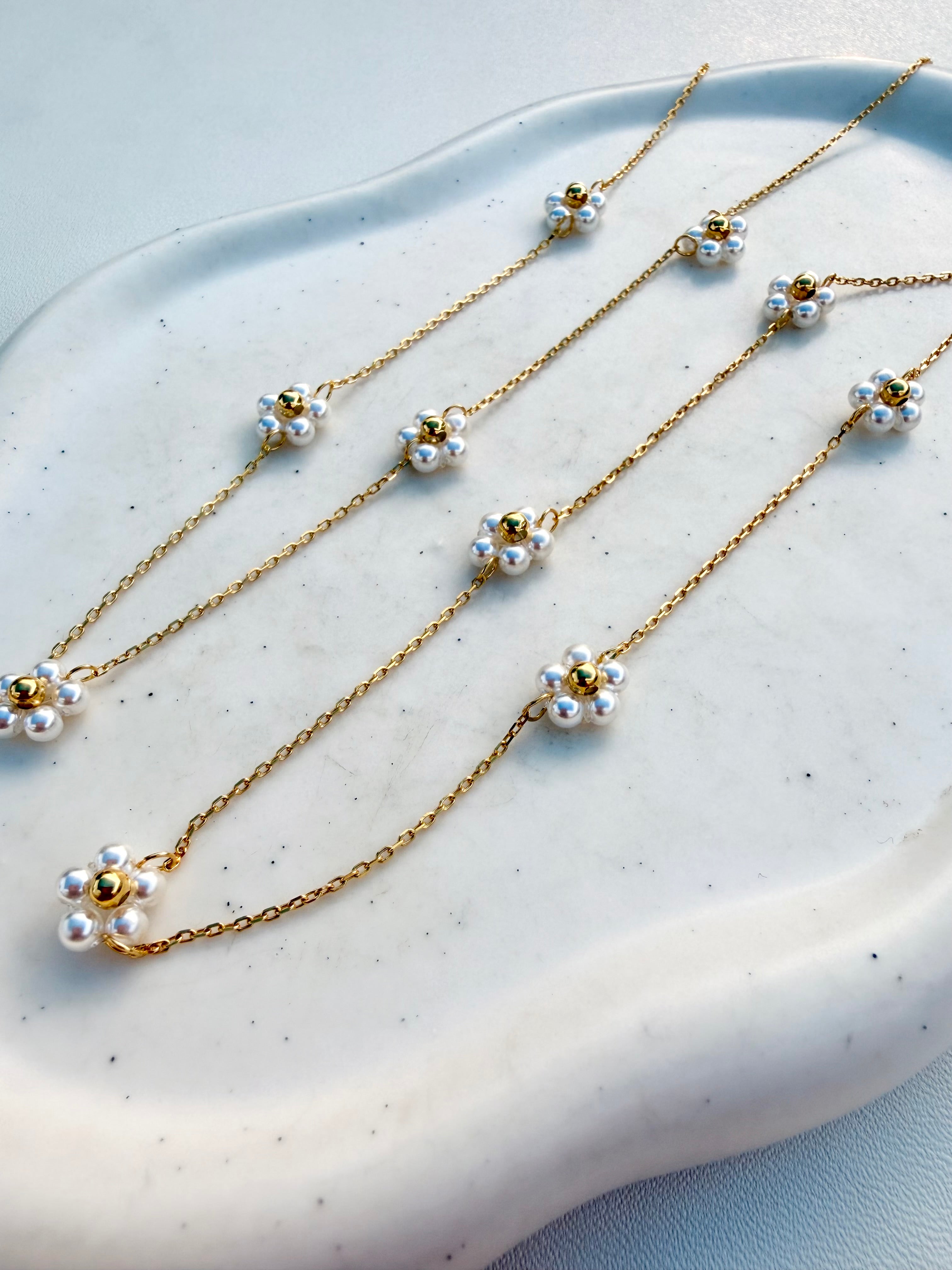 Elara necklace