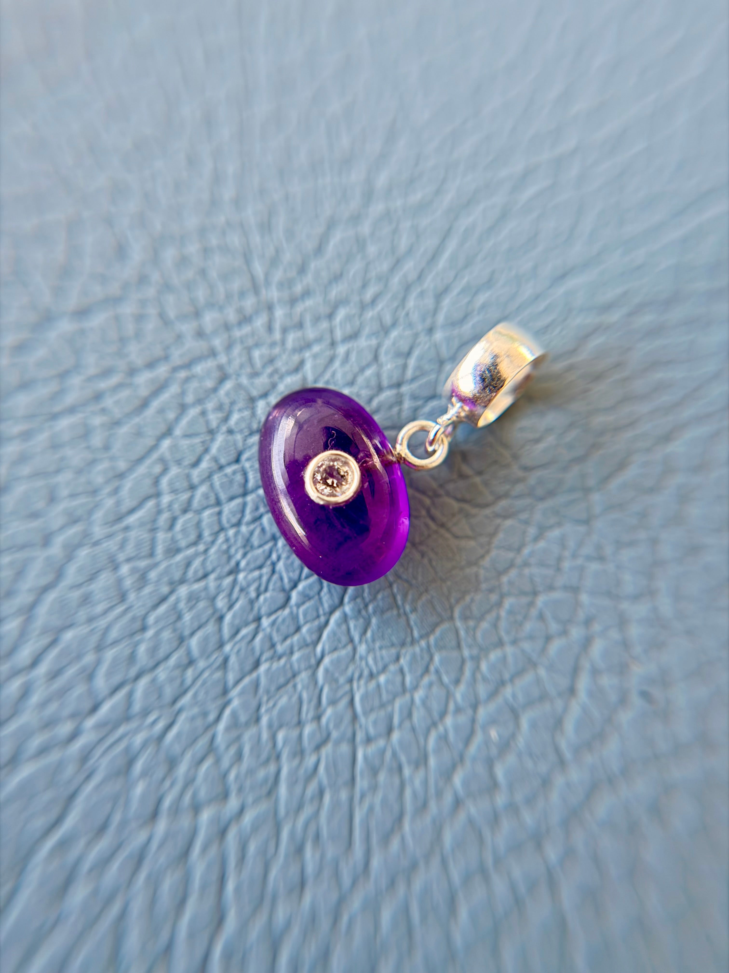 Liz pendant