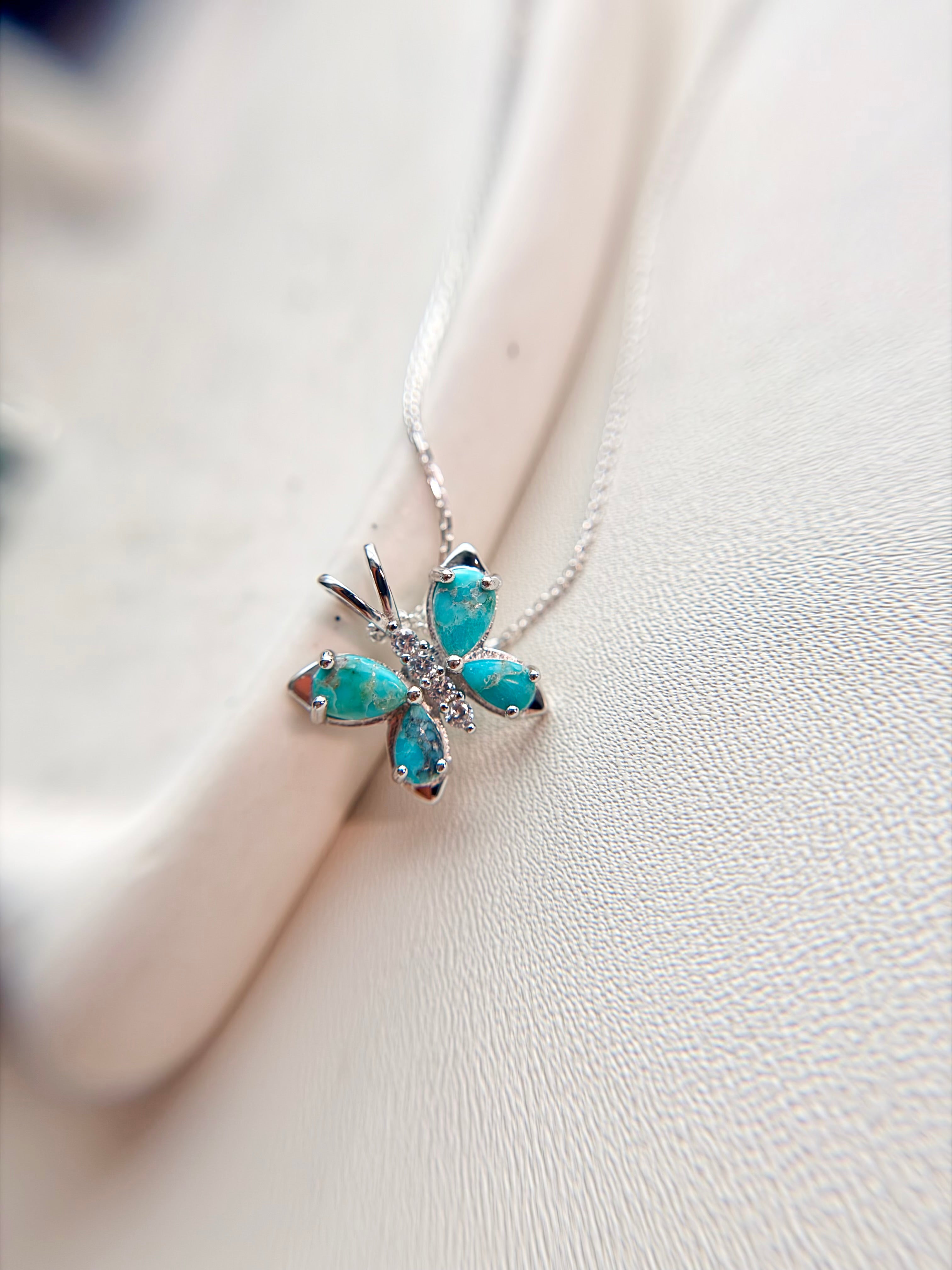 Mariposa necklace