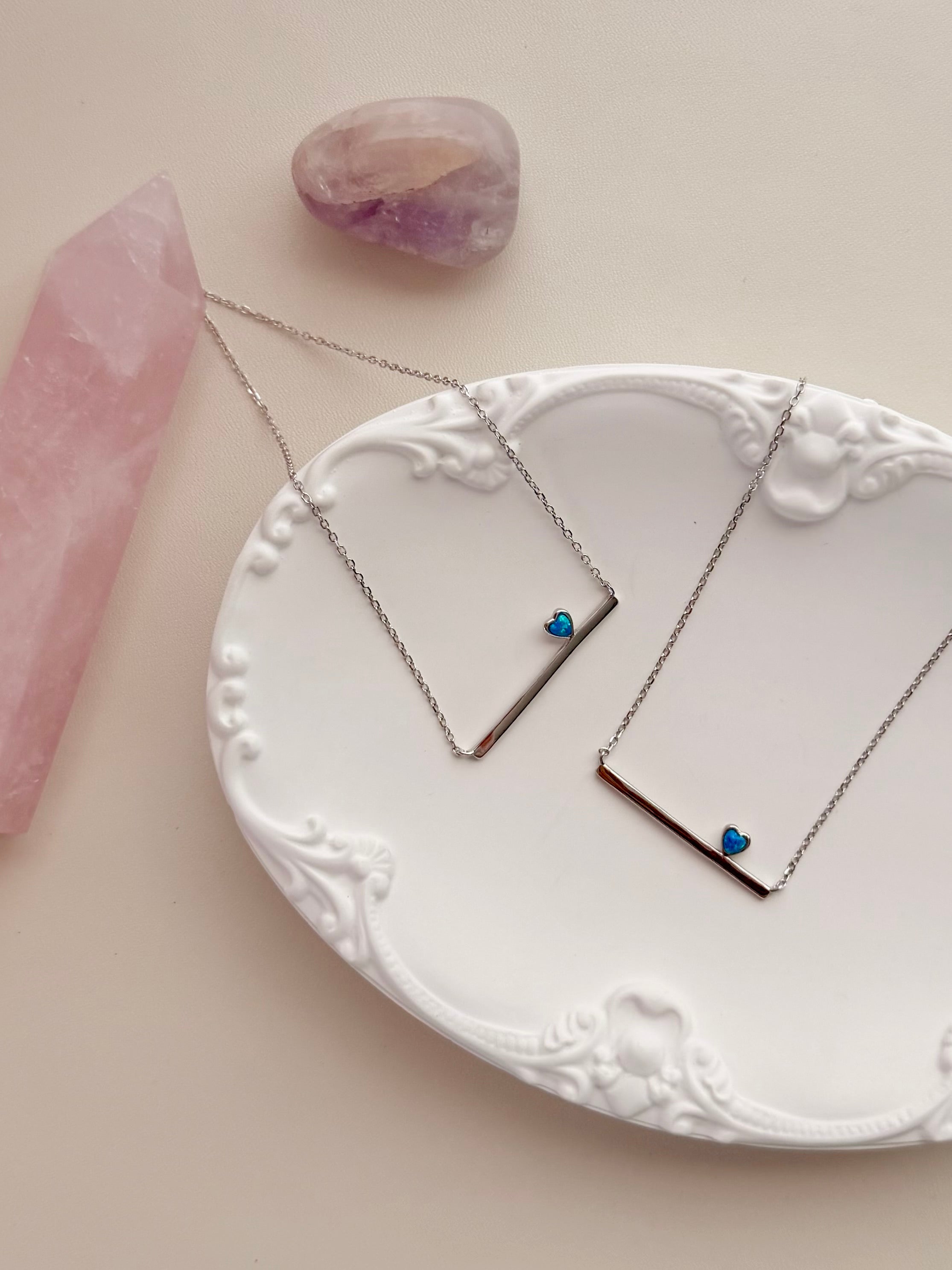 Iris necklace