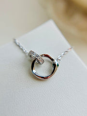 Dina necklace