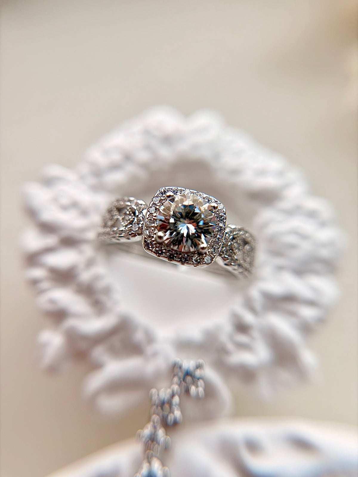 Alessia ring