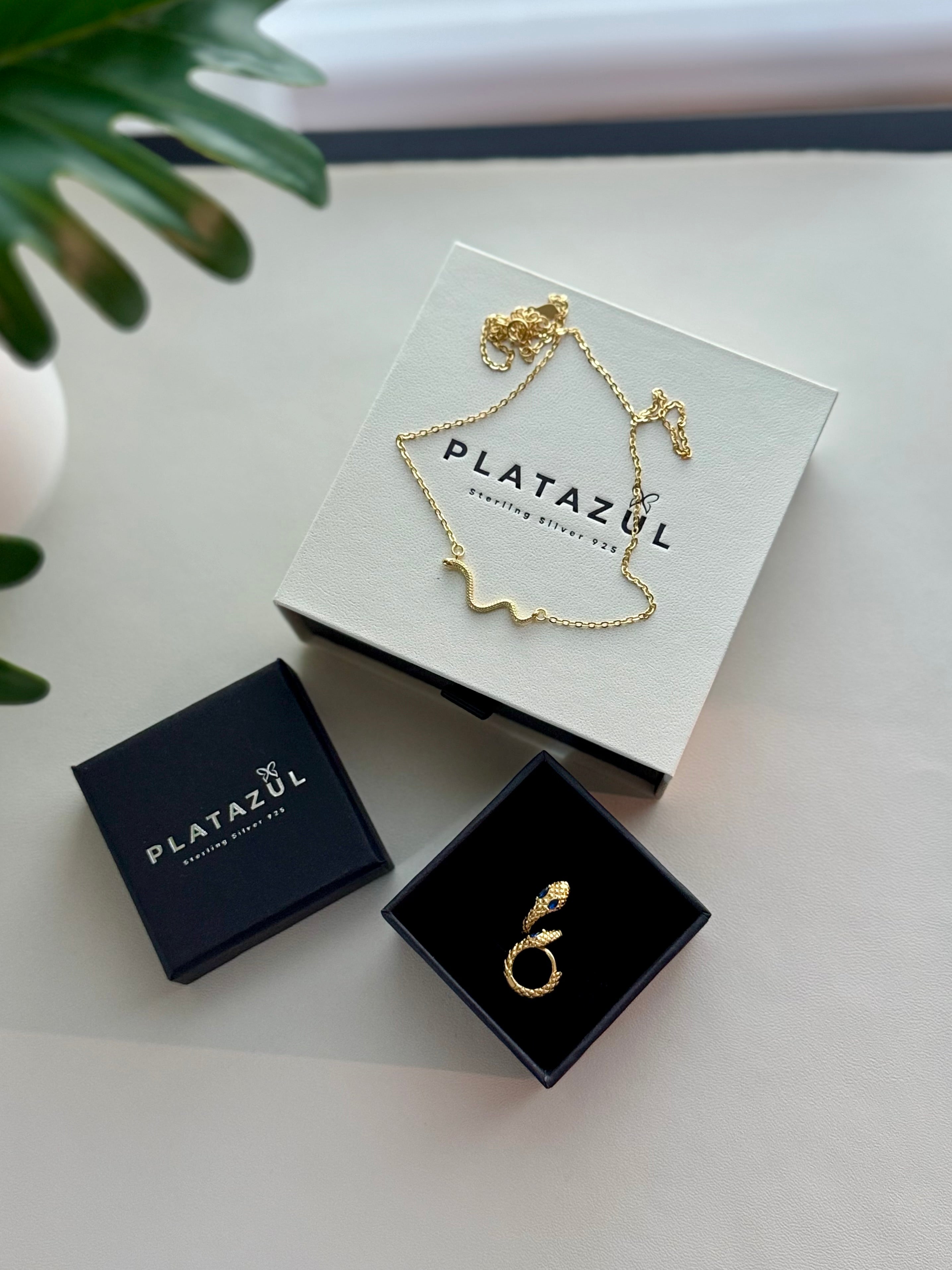 Renata necklace