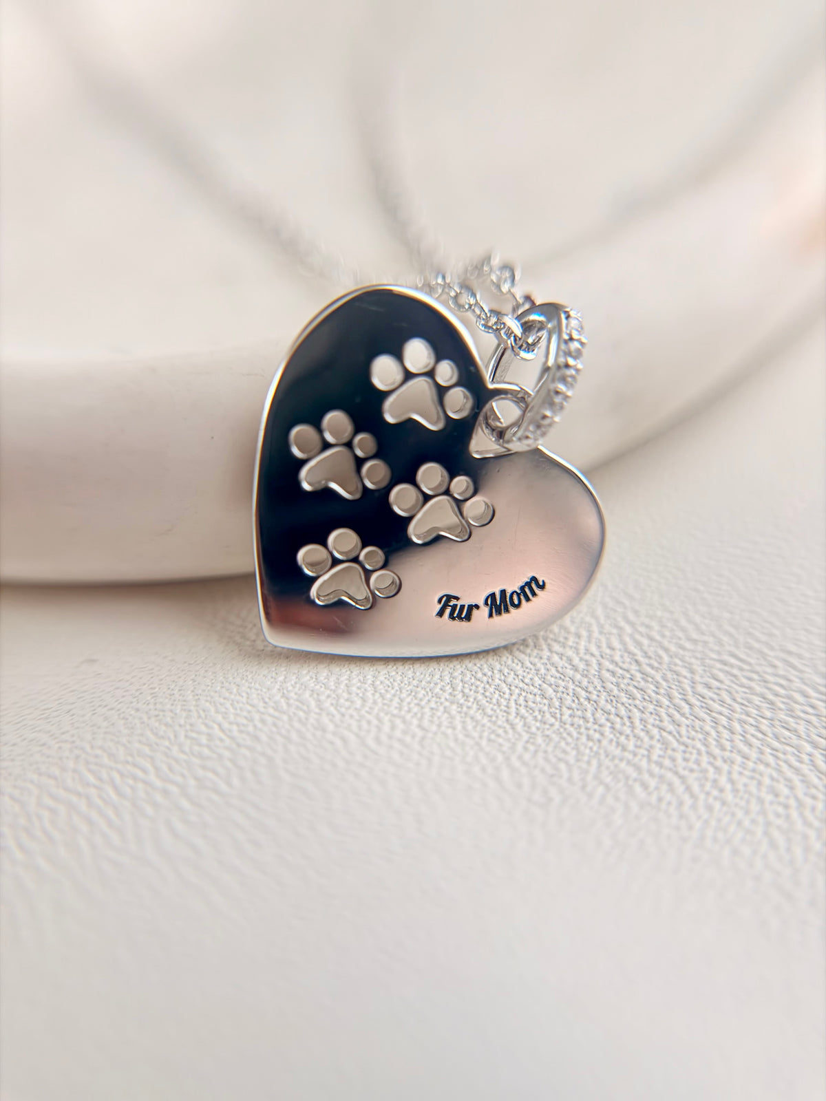 Lola necklace