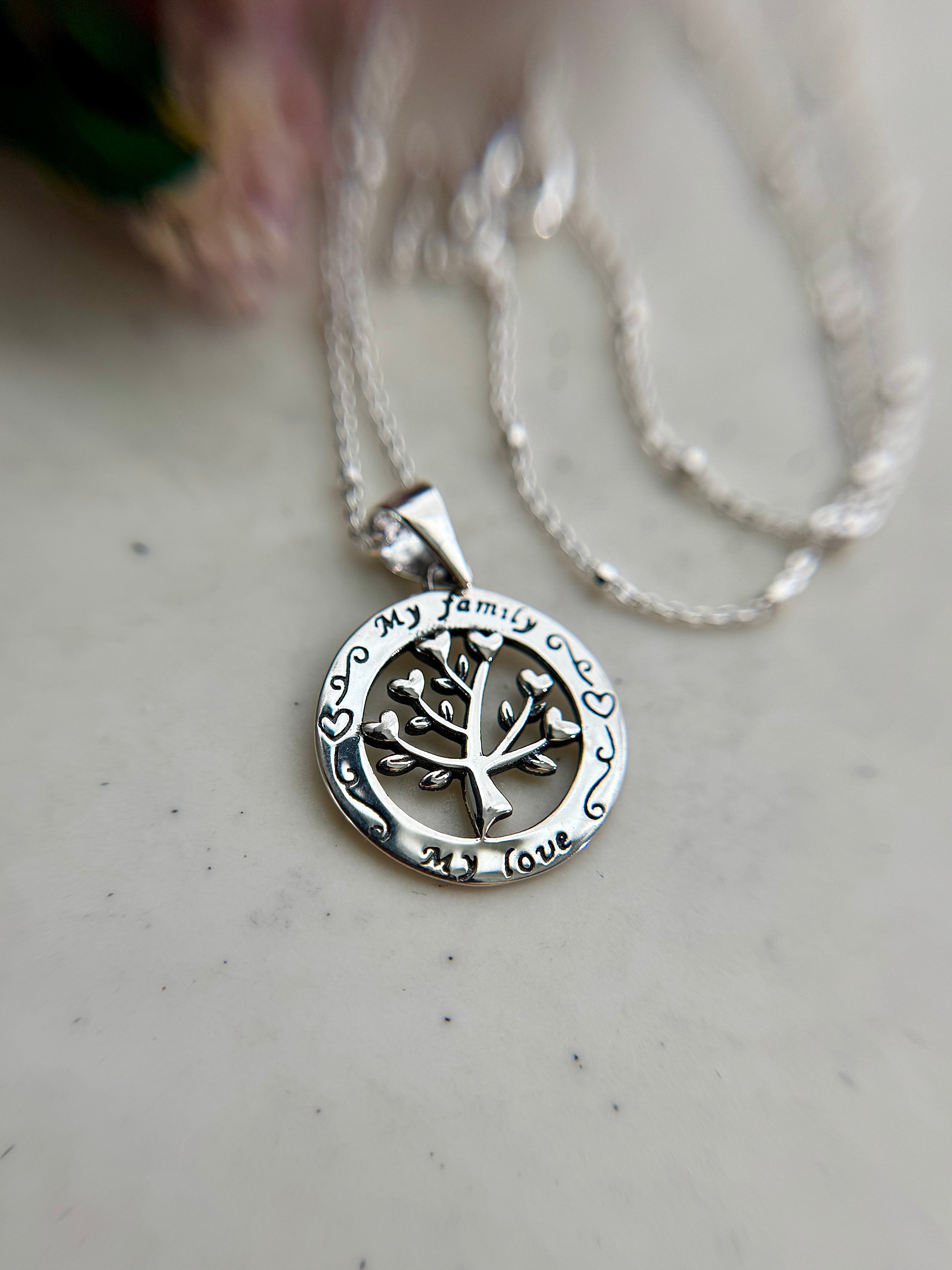 Renata necklace