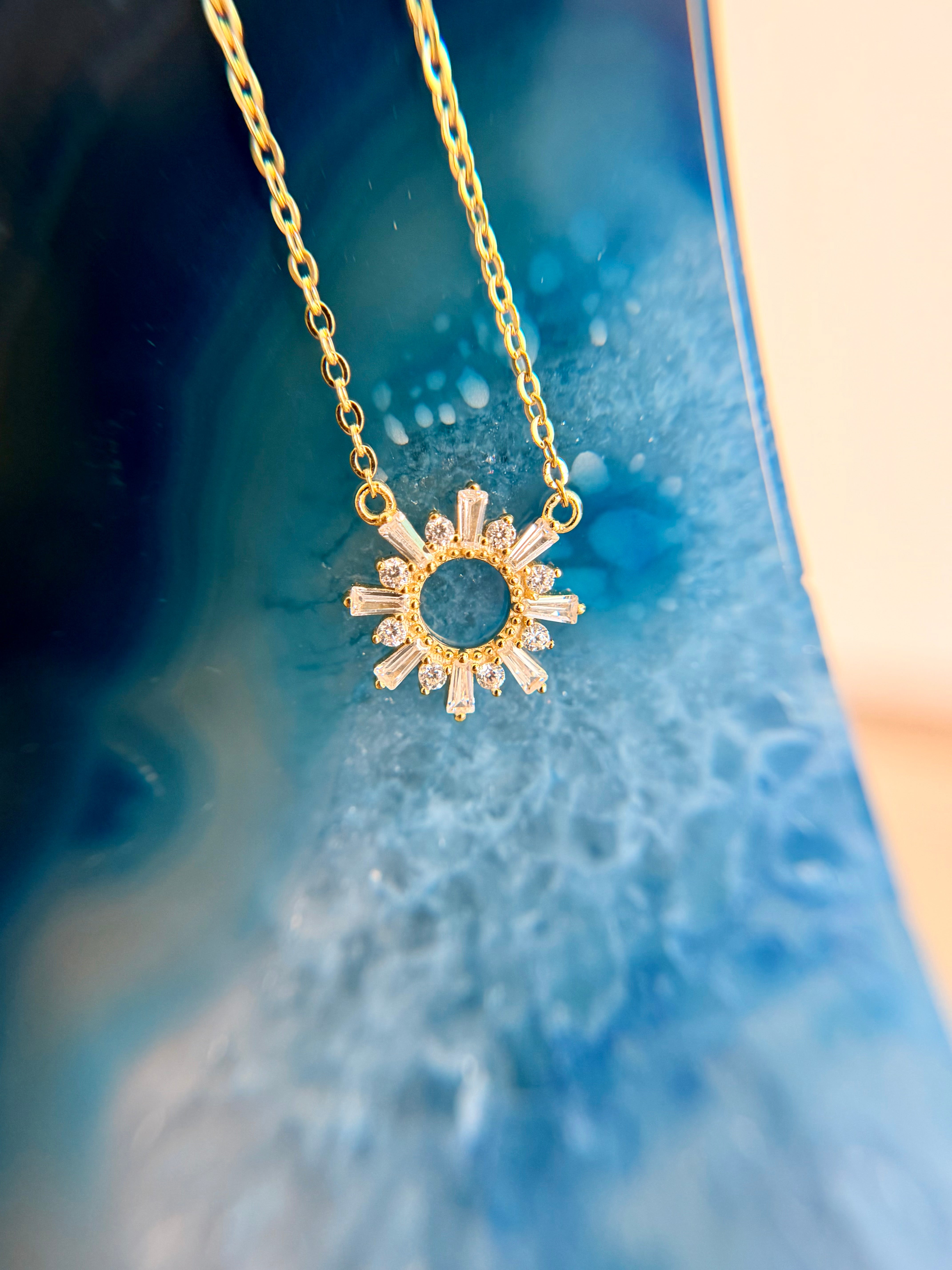 Raquel Sunburst necklace