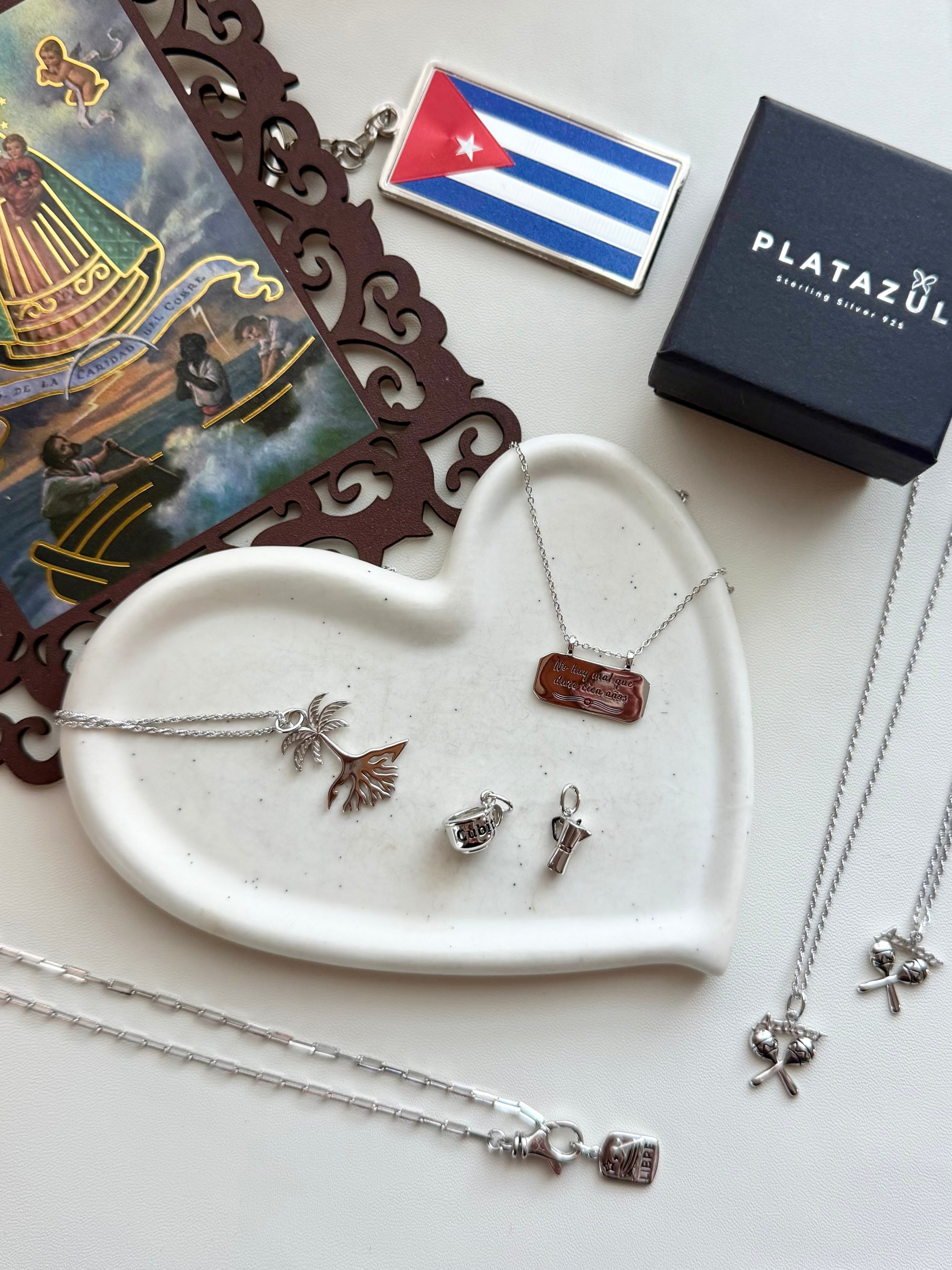 Cubita Cup Charm