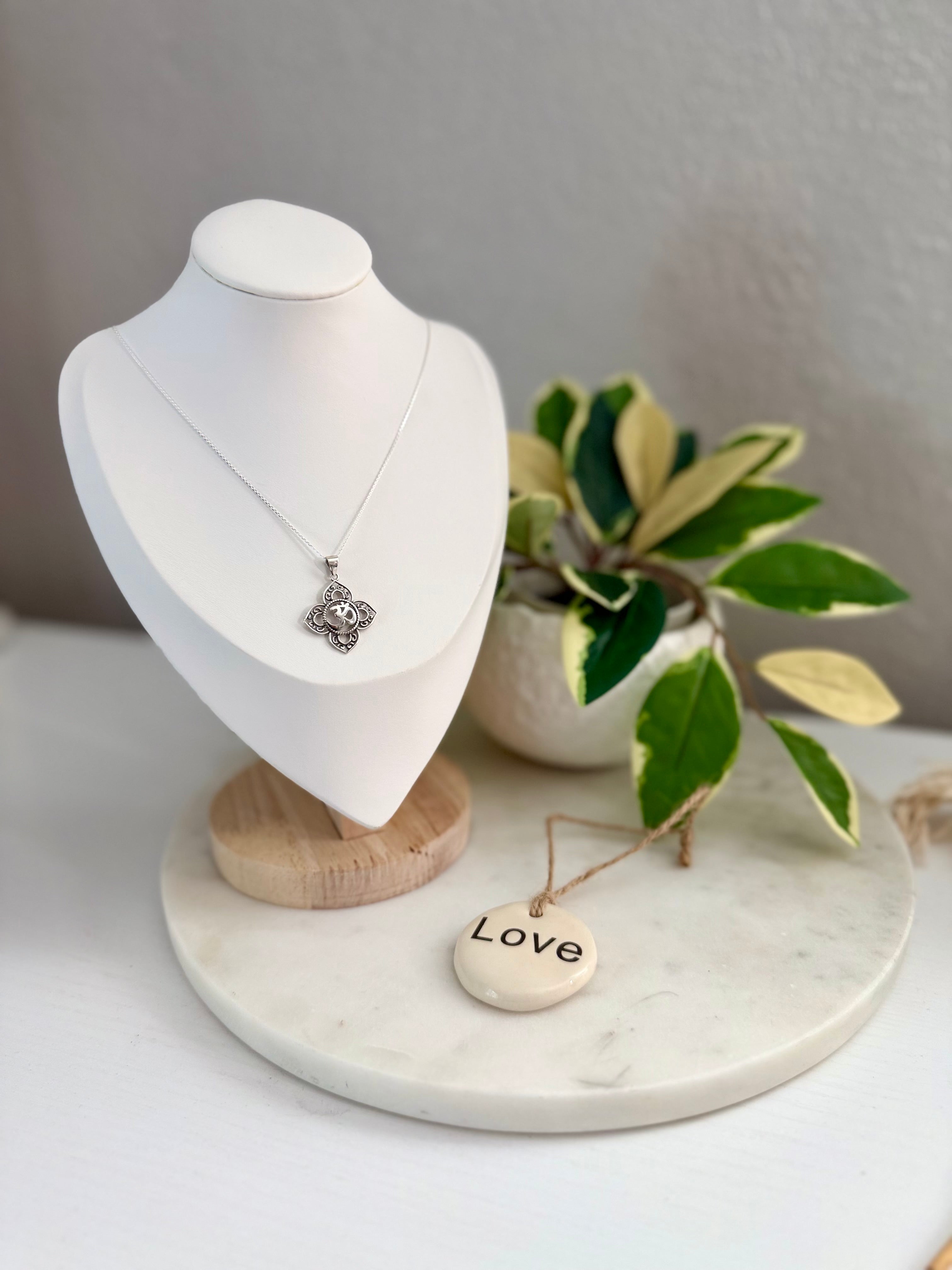 Malai necklace