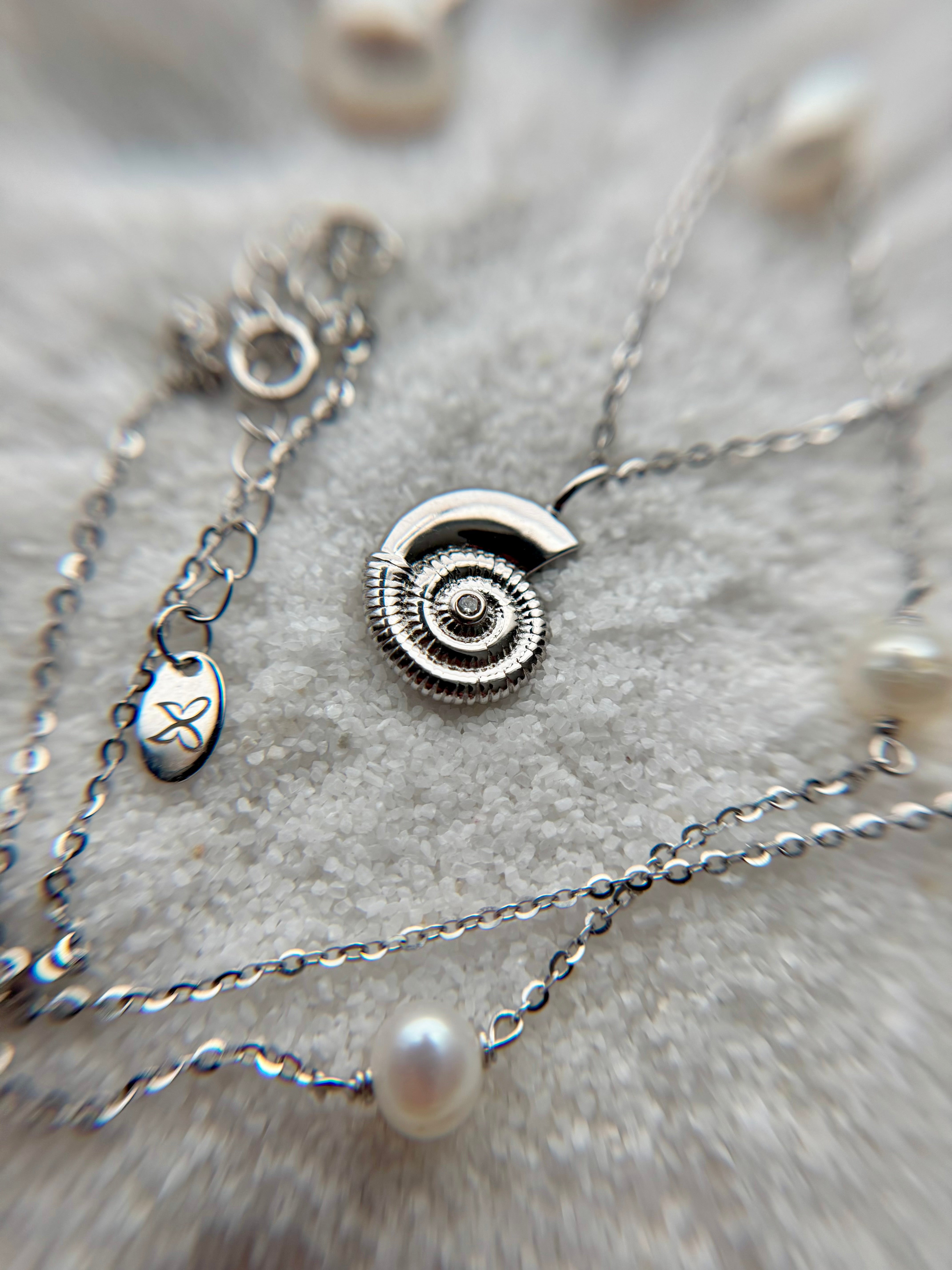 Sirena necklace