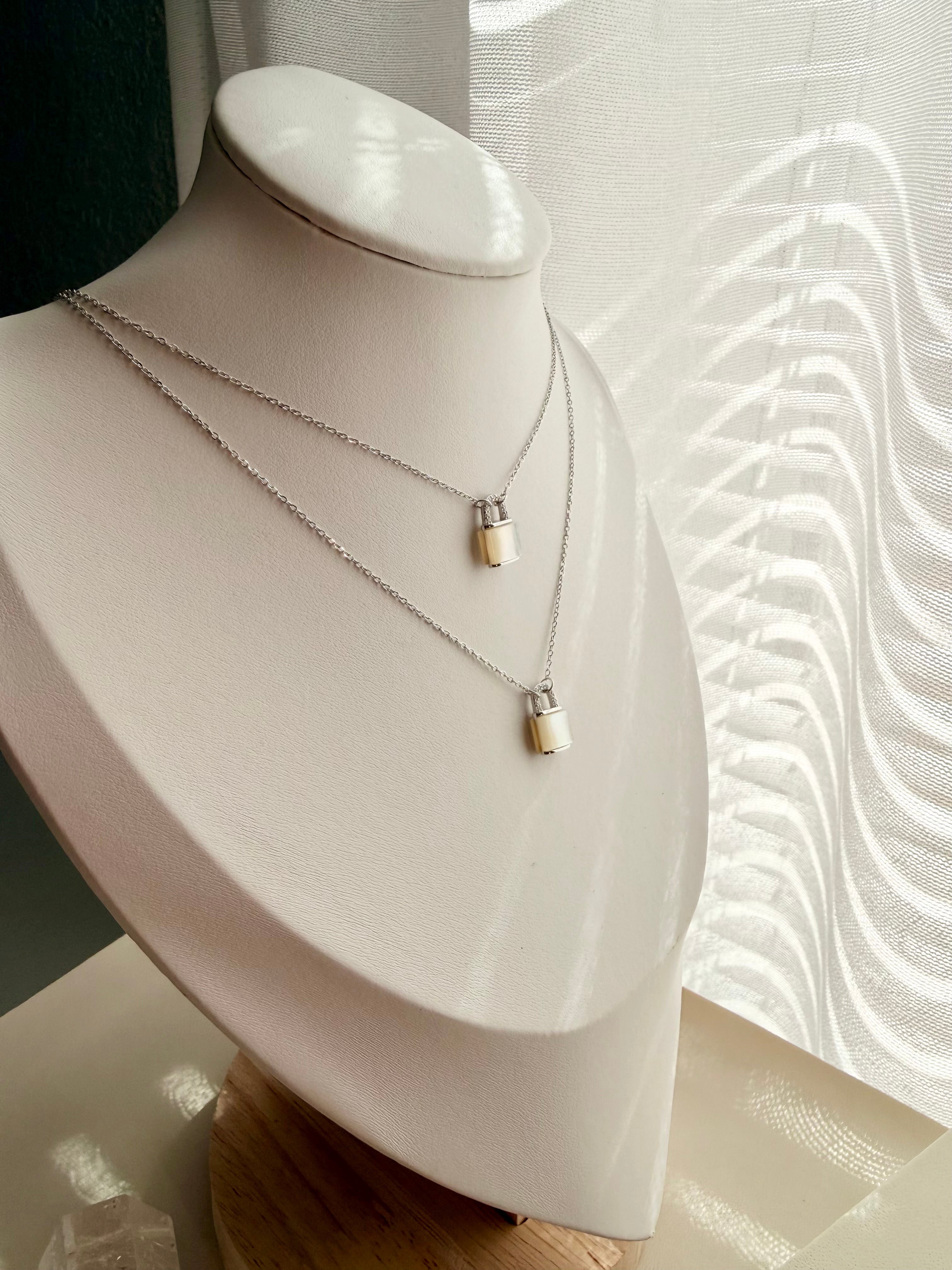 Nube lock necklace
