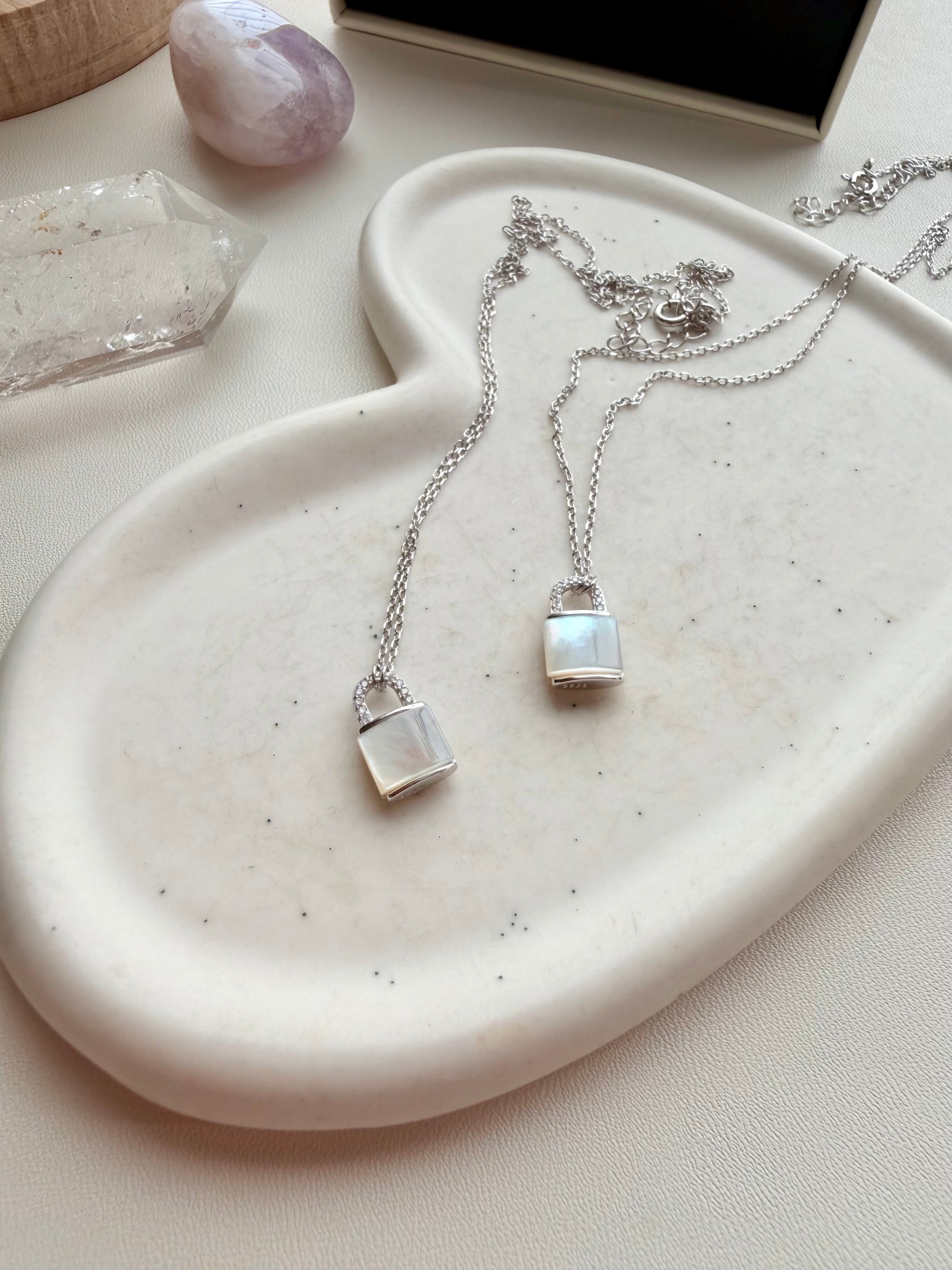 Nube lock necklace