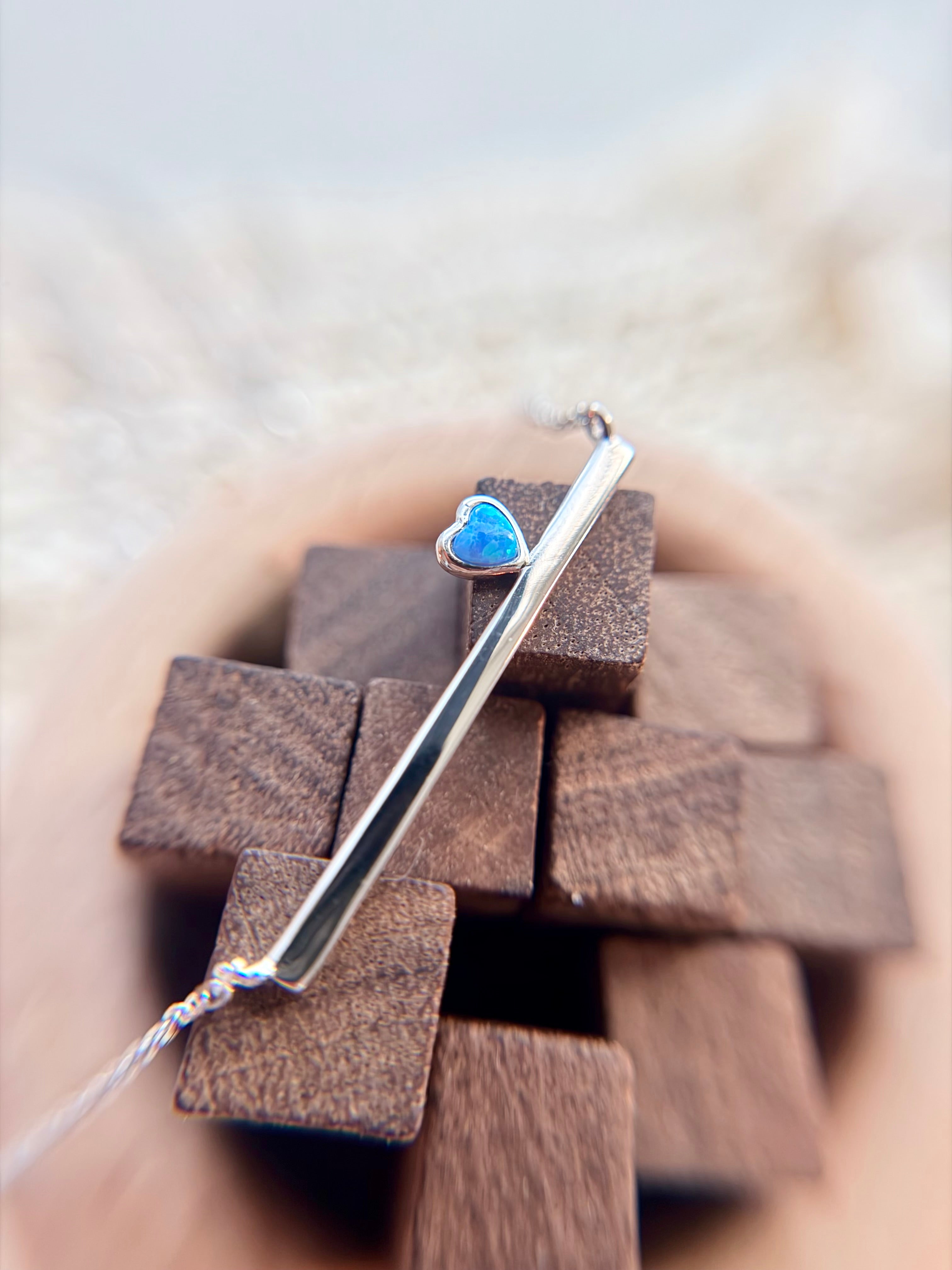 Iris necklace