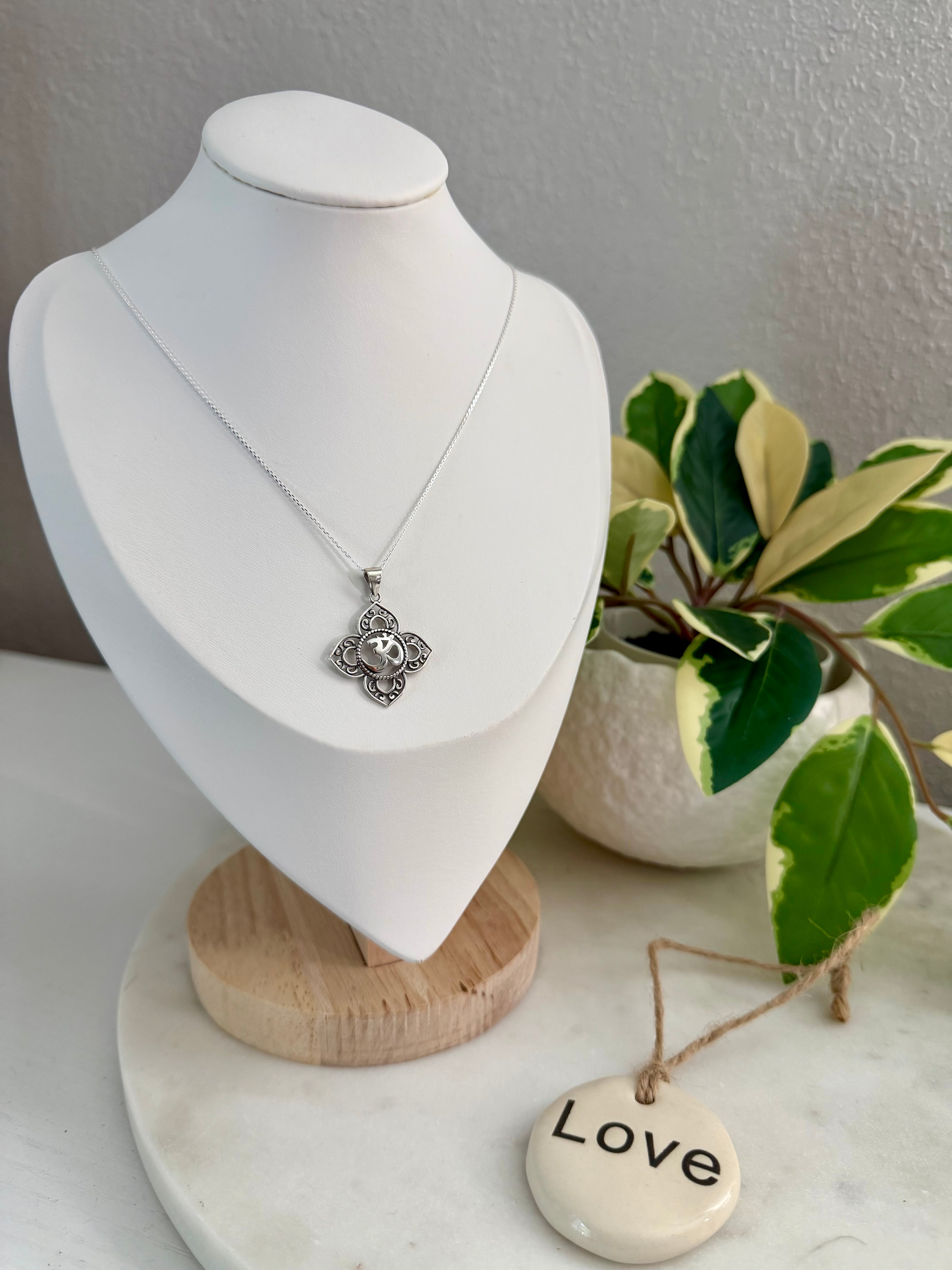 Malai necklace
