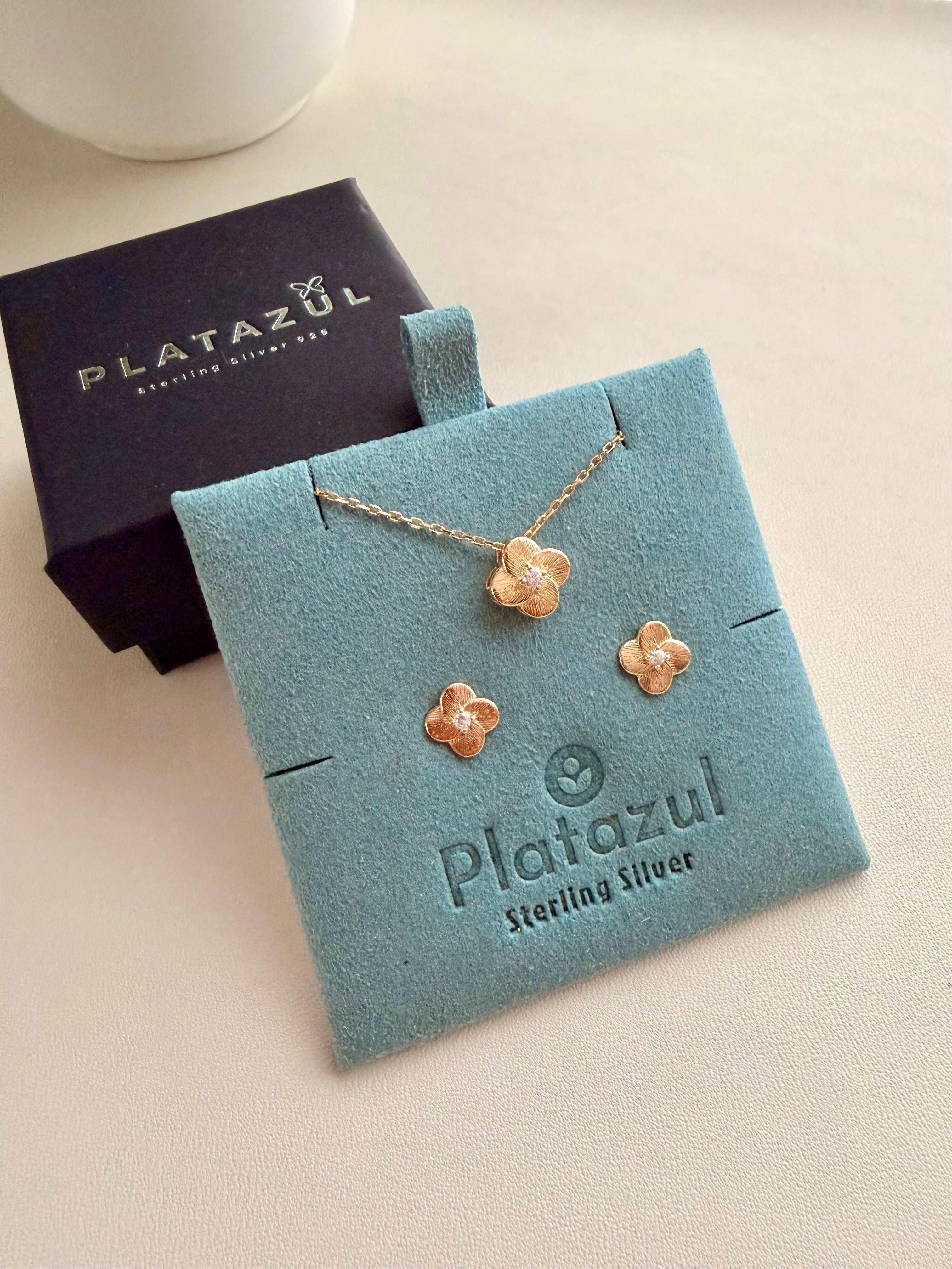 Flora necklace set