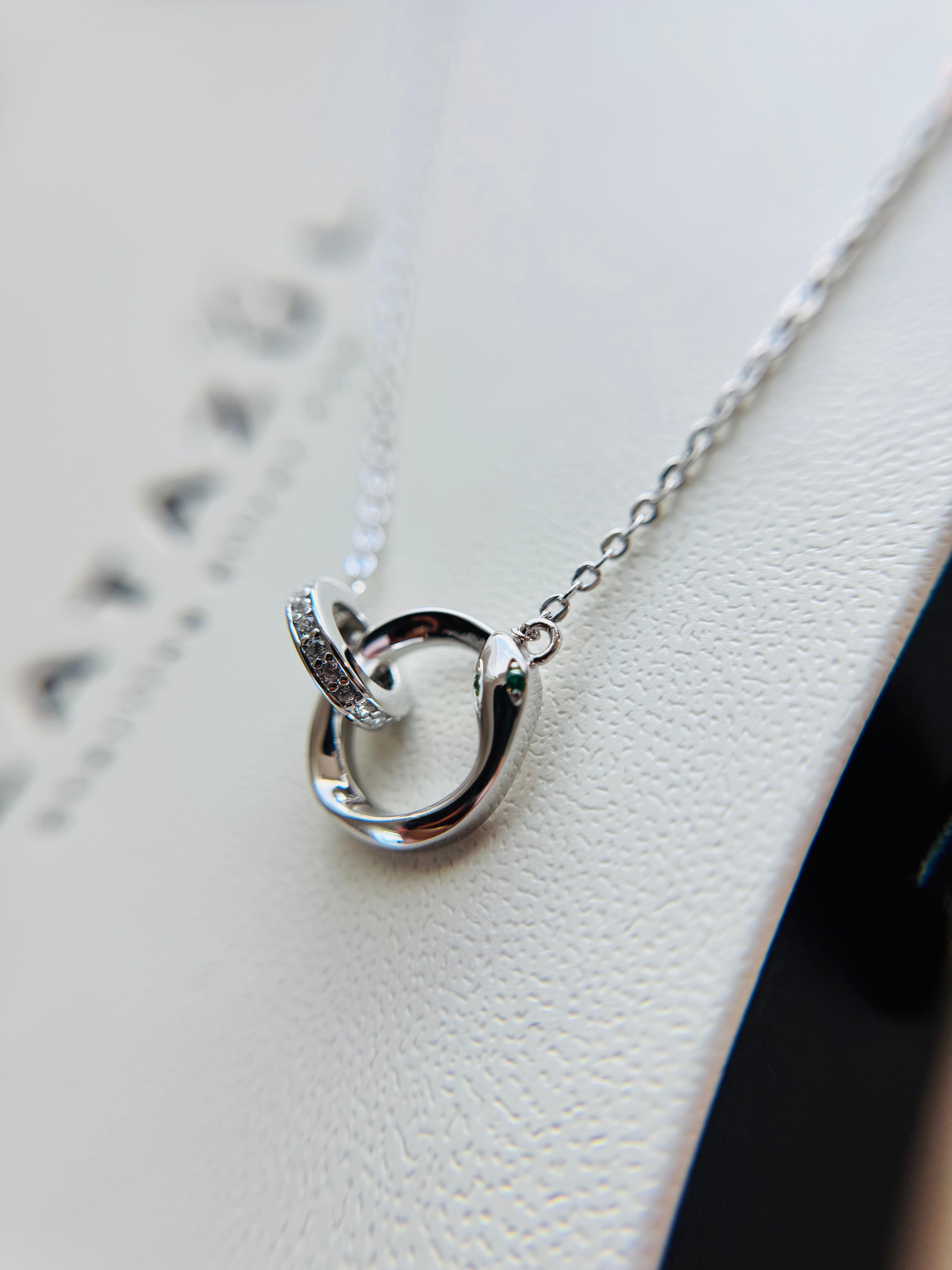 Dina necklace