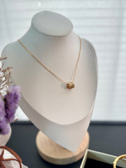 Oriana barrel necklace