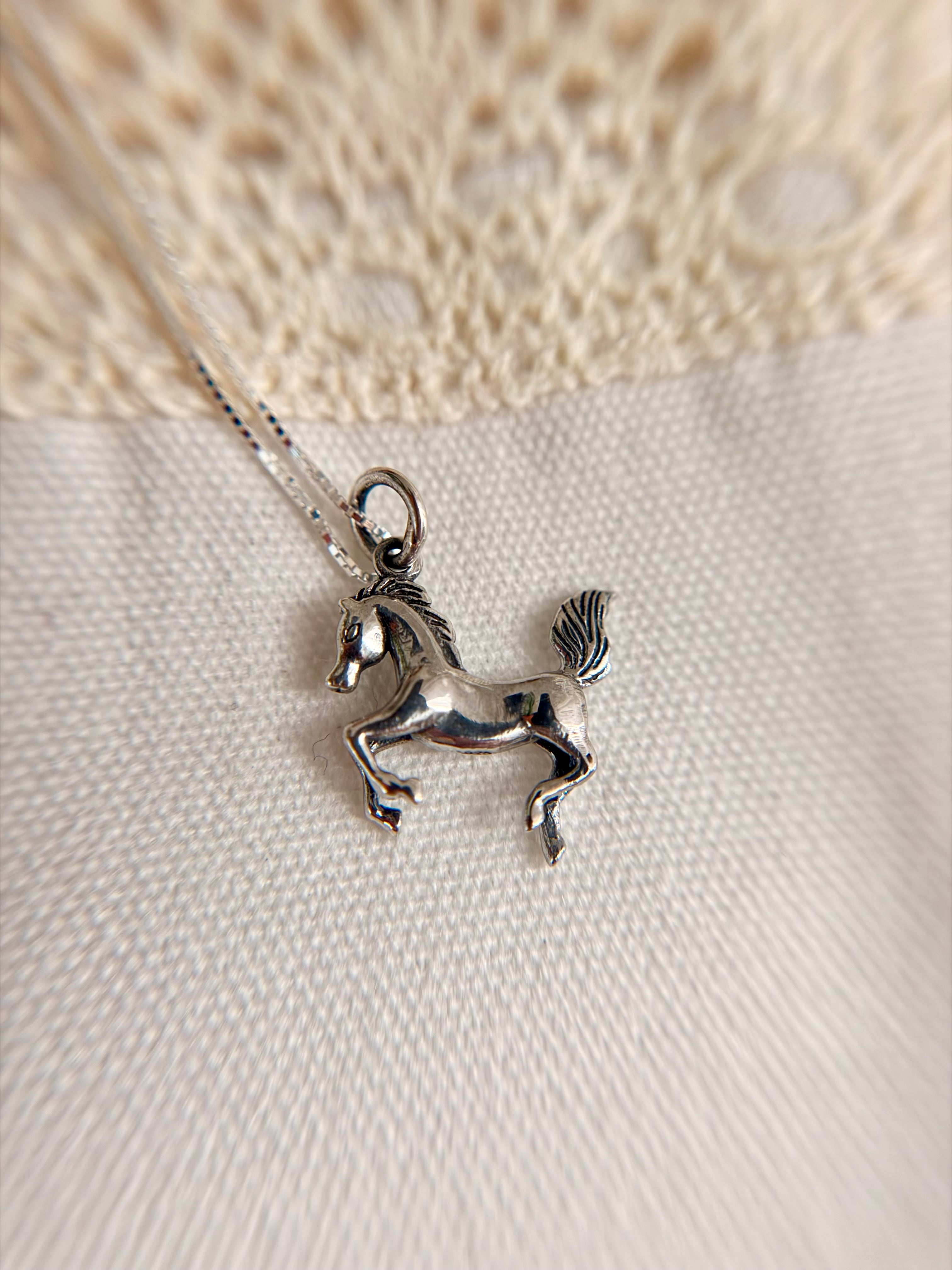 3D Horse necklace