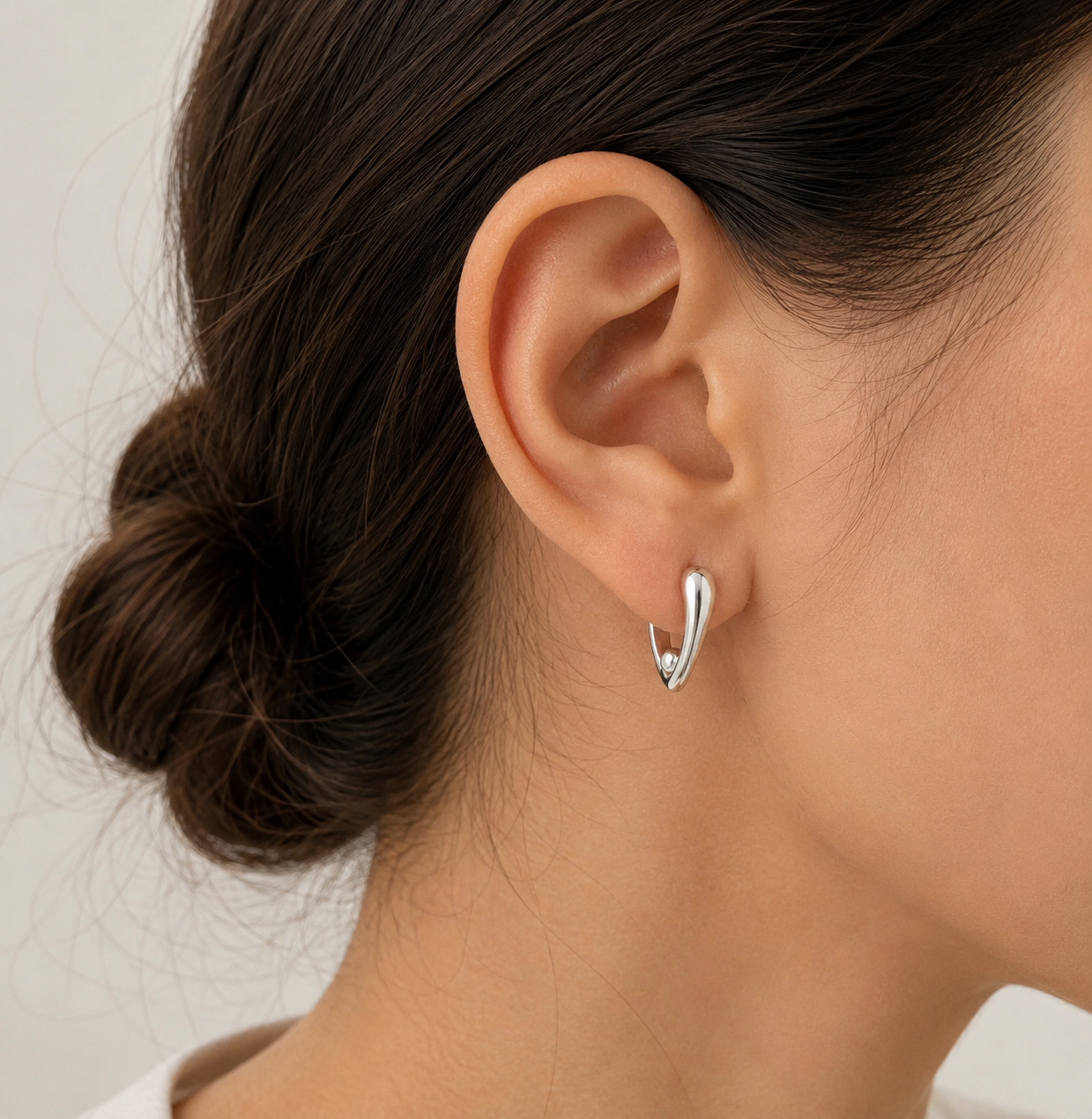 Ema hoops