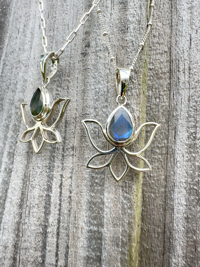 Lotus Flower Necklace | Aylin Necklace | Platazul