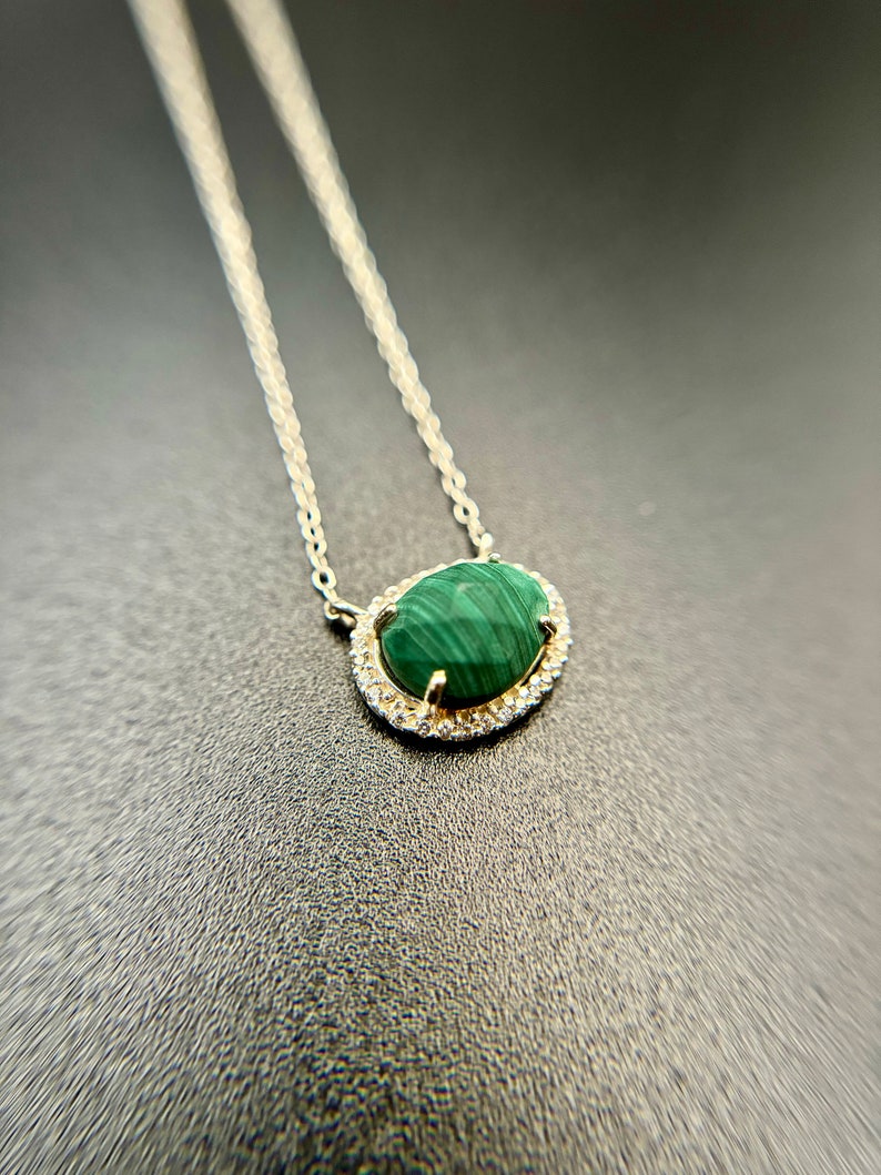 Oval Pendant Necklace | Reina Necklace | Platazul